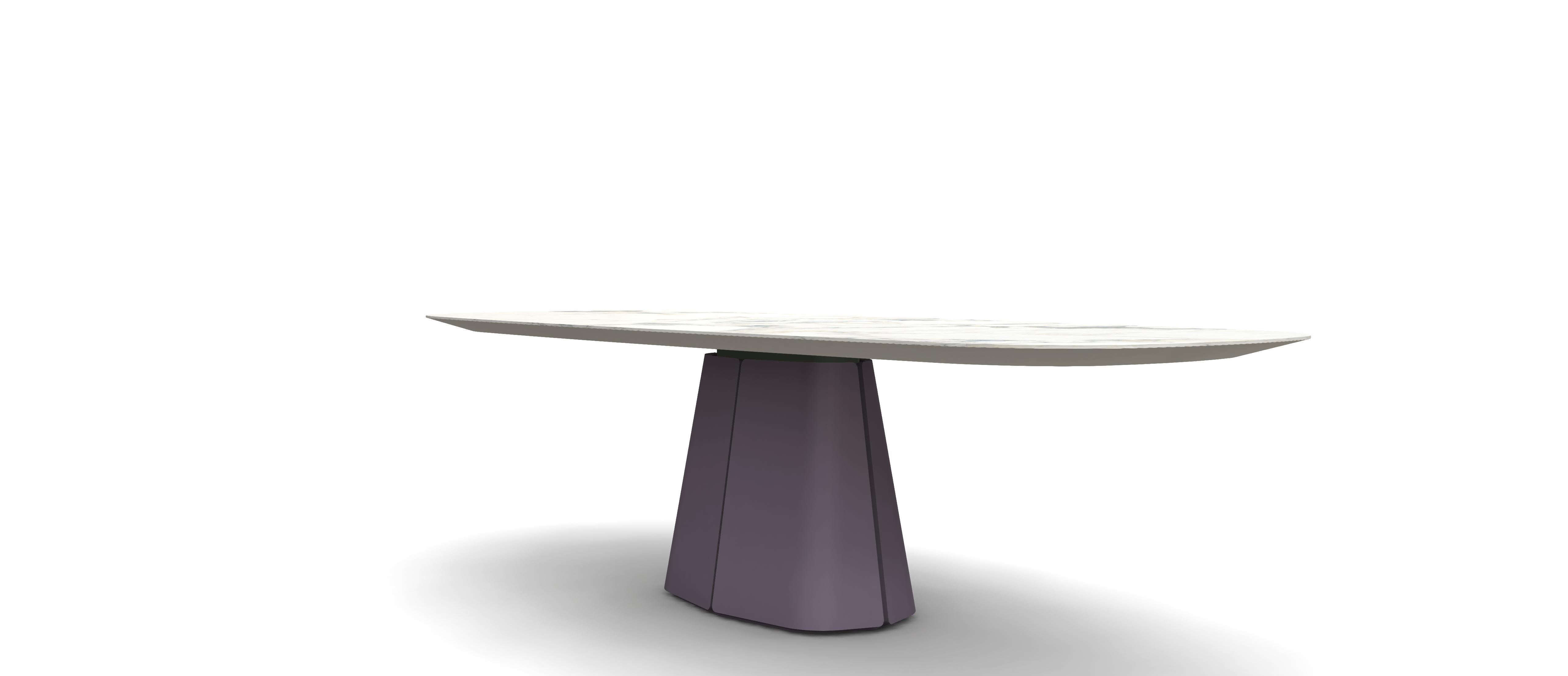 Moderne Table de salle à manger sculpturale à plateau ovale, céramique Arabescato/laque violette en vente