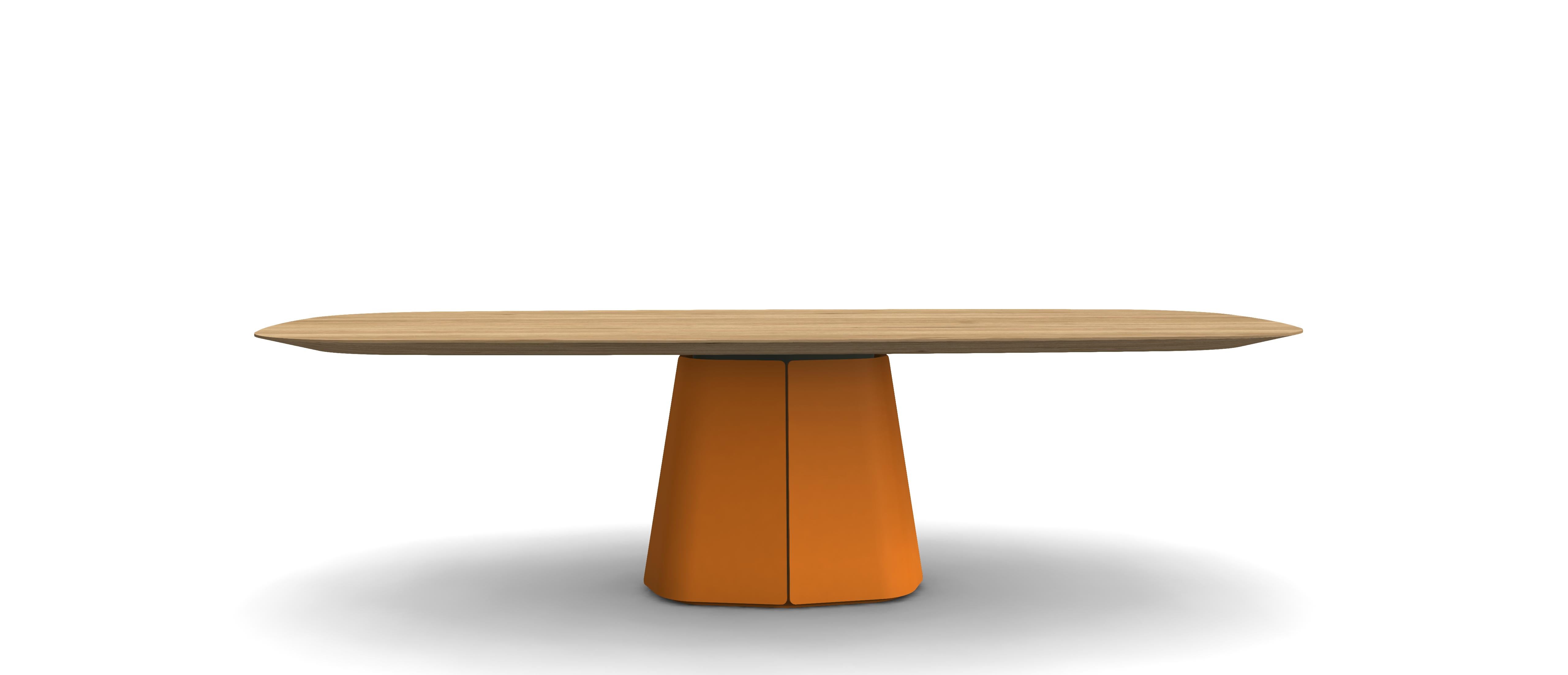 Tavolo da pranzo scultoreo con piano ovale in colori RAL personalizzati in vendita 1