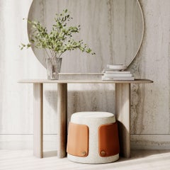 Taburete escultural Dolomitas de tela tapizada, hecho a mano por Stylish Club