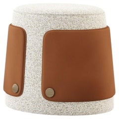 Taburete escultural Dolomitas de tela tapizada, hecho a mano por Stylish Club