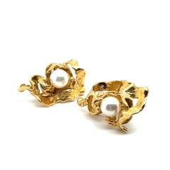 Sculptural Earrings with Akoya Pearls in 18 Karat Yellow Gold by Gilbert Albert