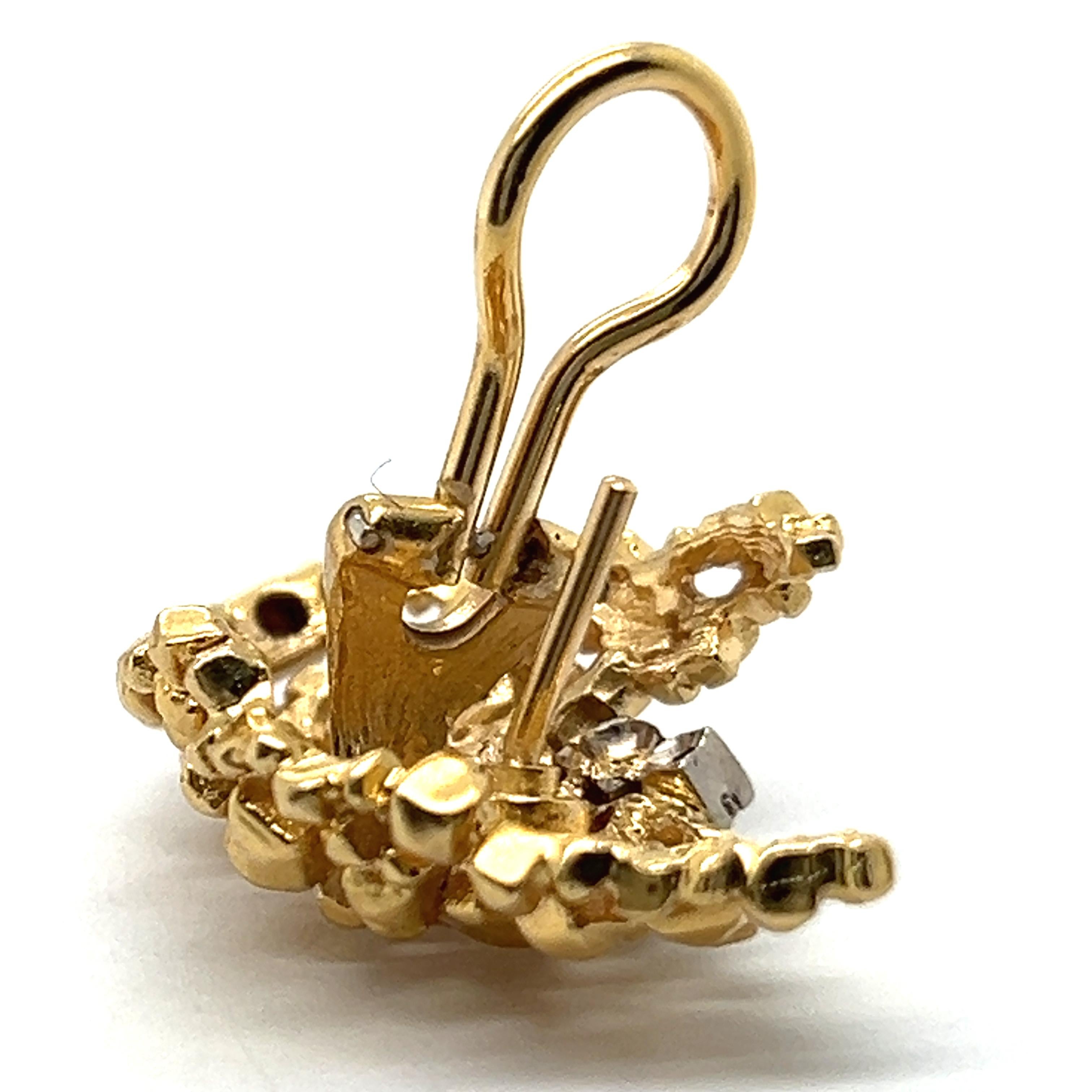 Skulpturale Ohrringe mit Diamanten aus 18 Karat Gelbgold von Gilbert Albert (Künstler*in) im Angebot