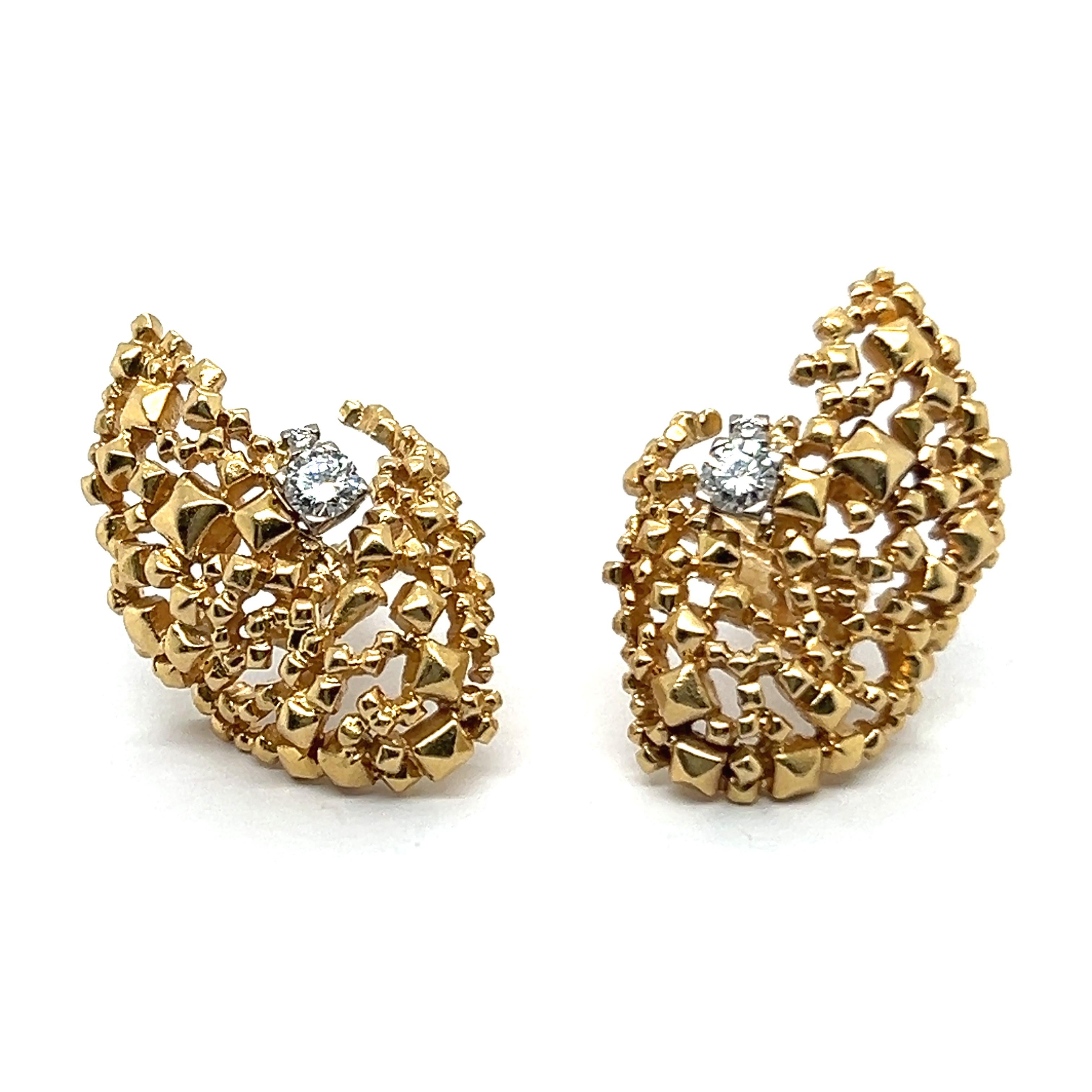 Skulpturale Ohrringe mit Diamanten aus 18 Karat Gelbgold von Gilbert Albert im Zustand „Gut“ im Angebot in Lucerne, CH