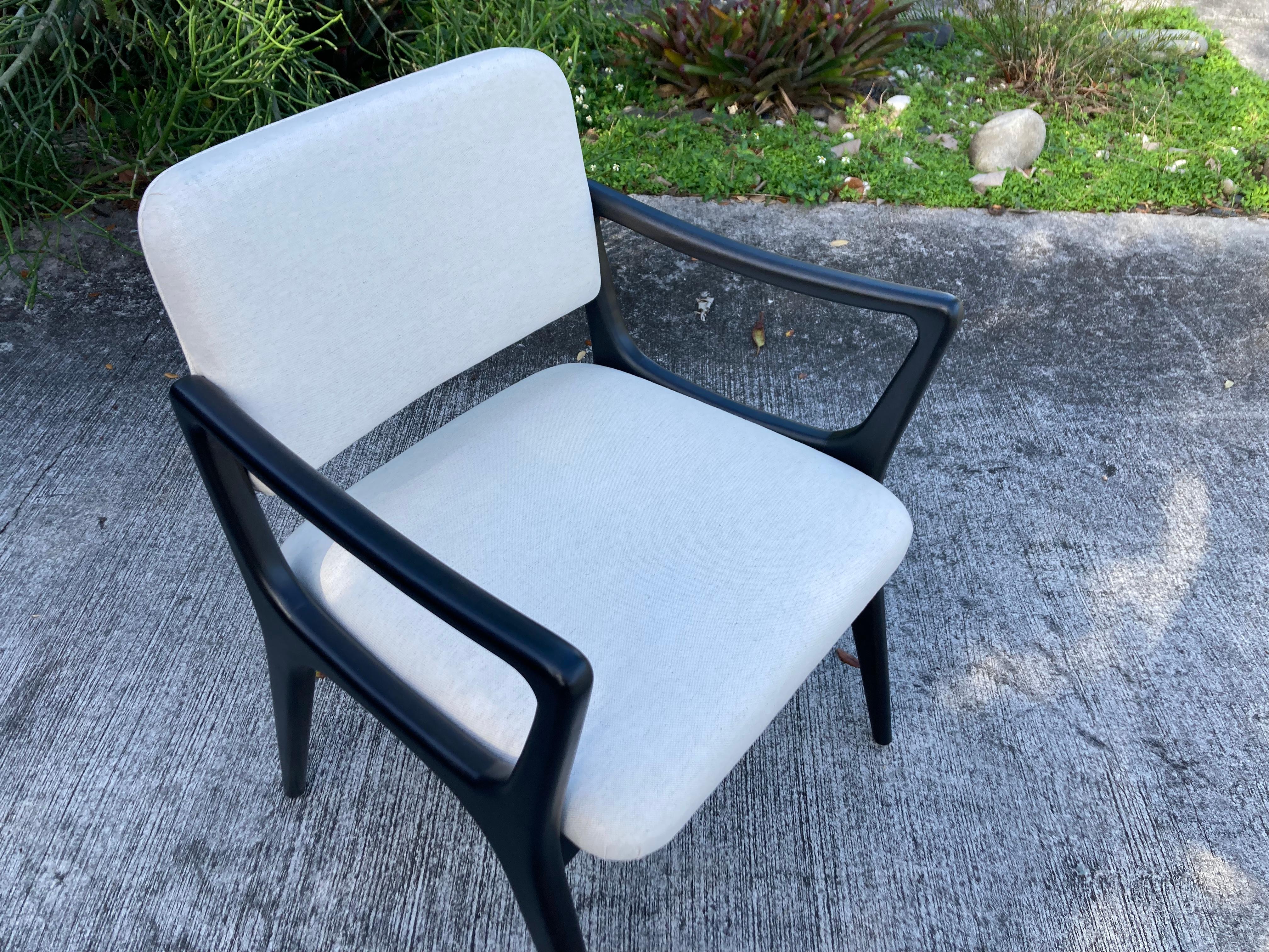Sculptural Ebonized Arm Chair in the Style of Gio Ponti, Desk Chair 2