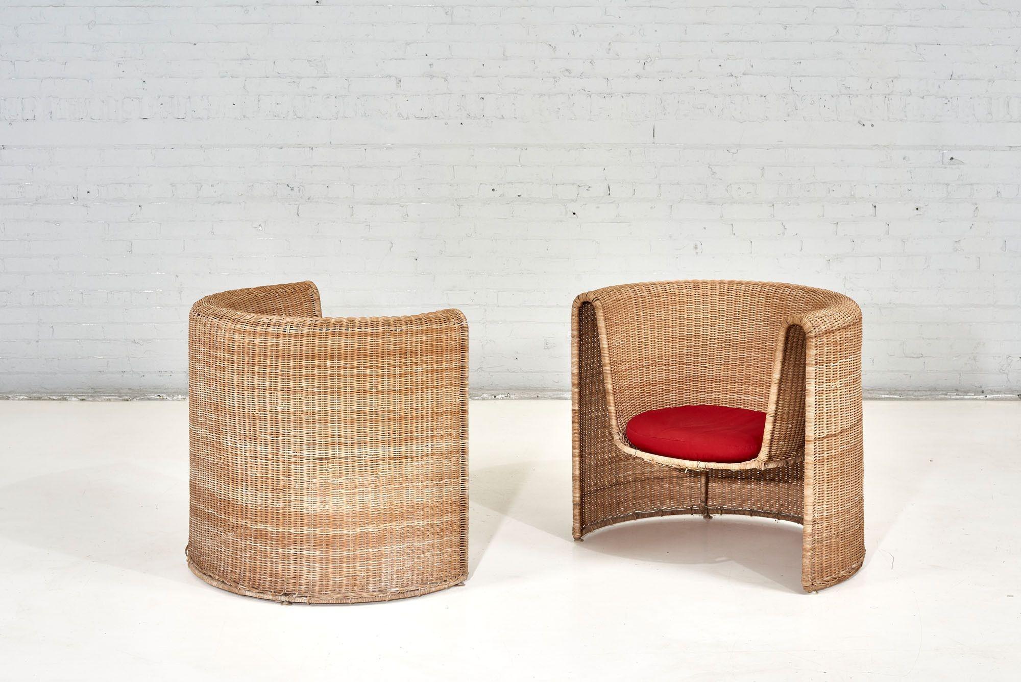 Sculptural Eero Aarnio Wicker Rattan Chairs, 1960 In Good Condition In Chicago, IL