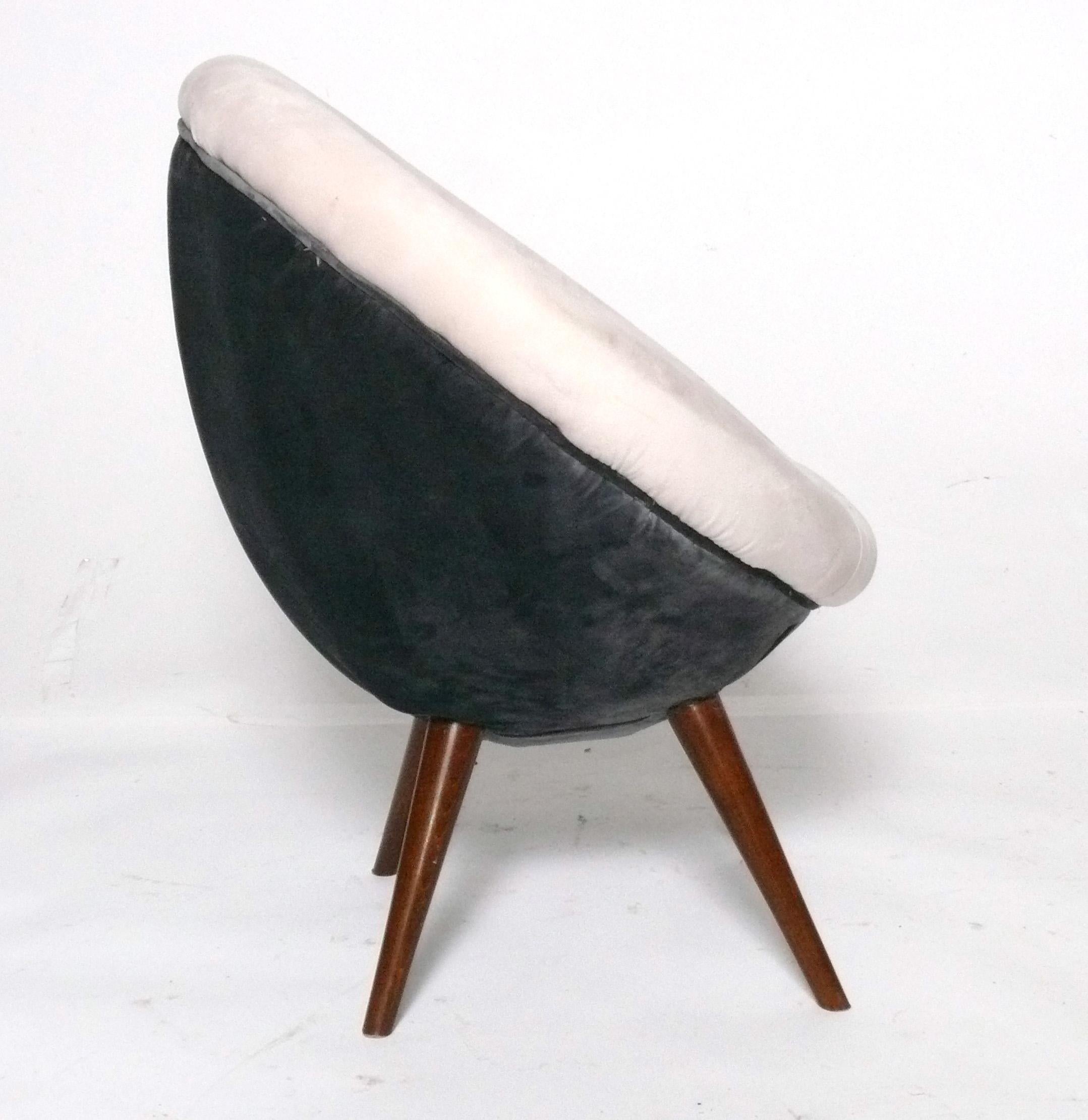 American Sculptural Egg Oeuf Chair Mid Century Modern French Style Petite Size For Sale