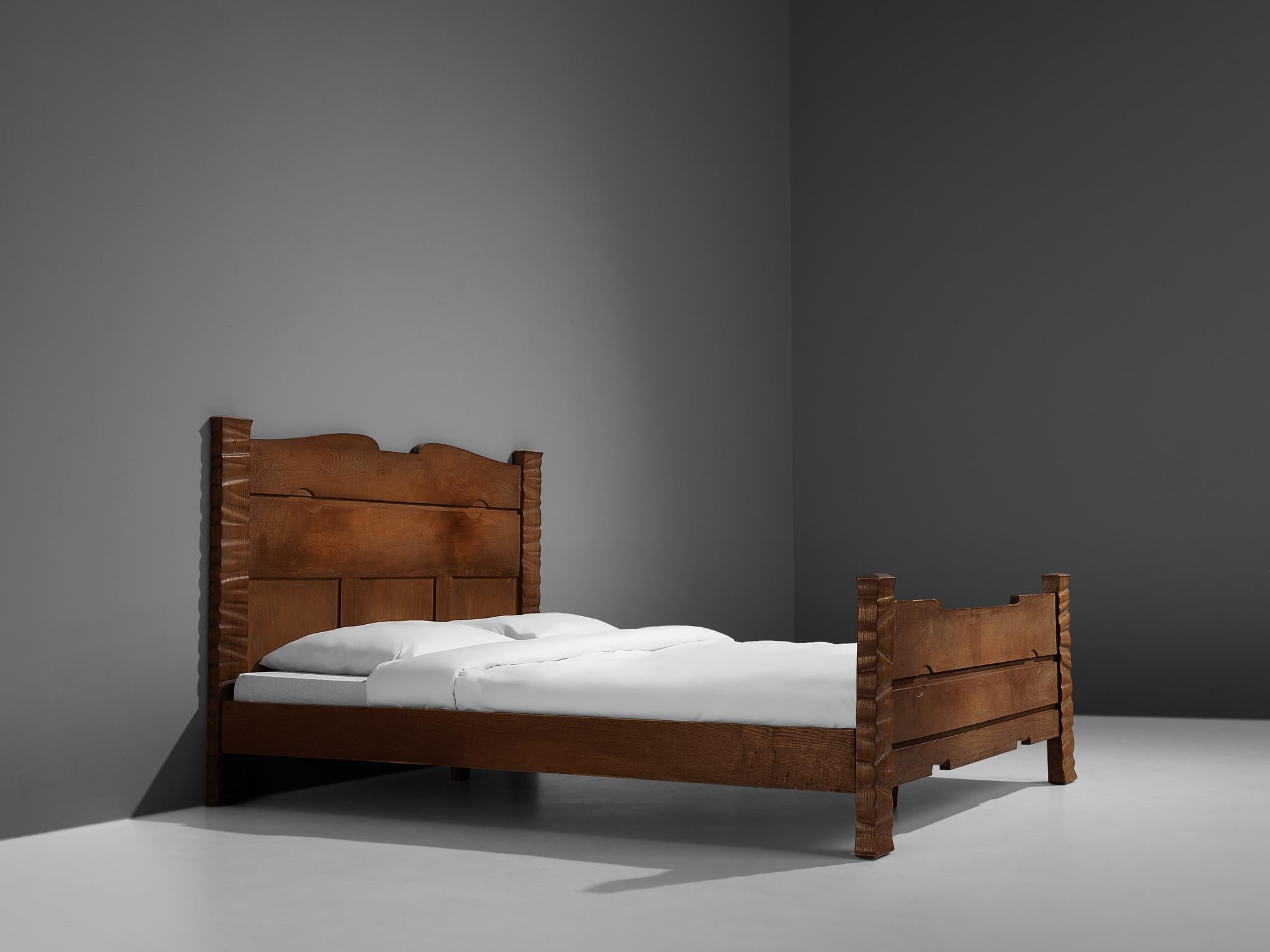 Sculptural Ernesto Valabrega Kingsize Bed in Oak In Good Condition In Waalwijk, NL