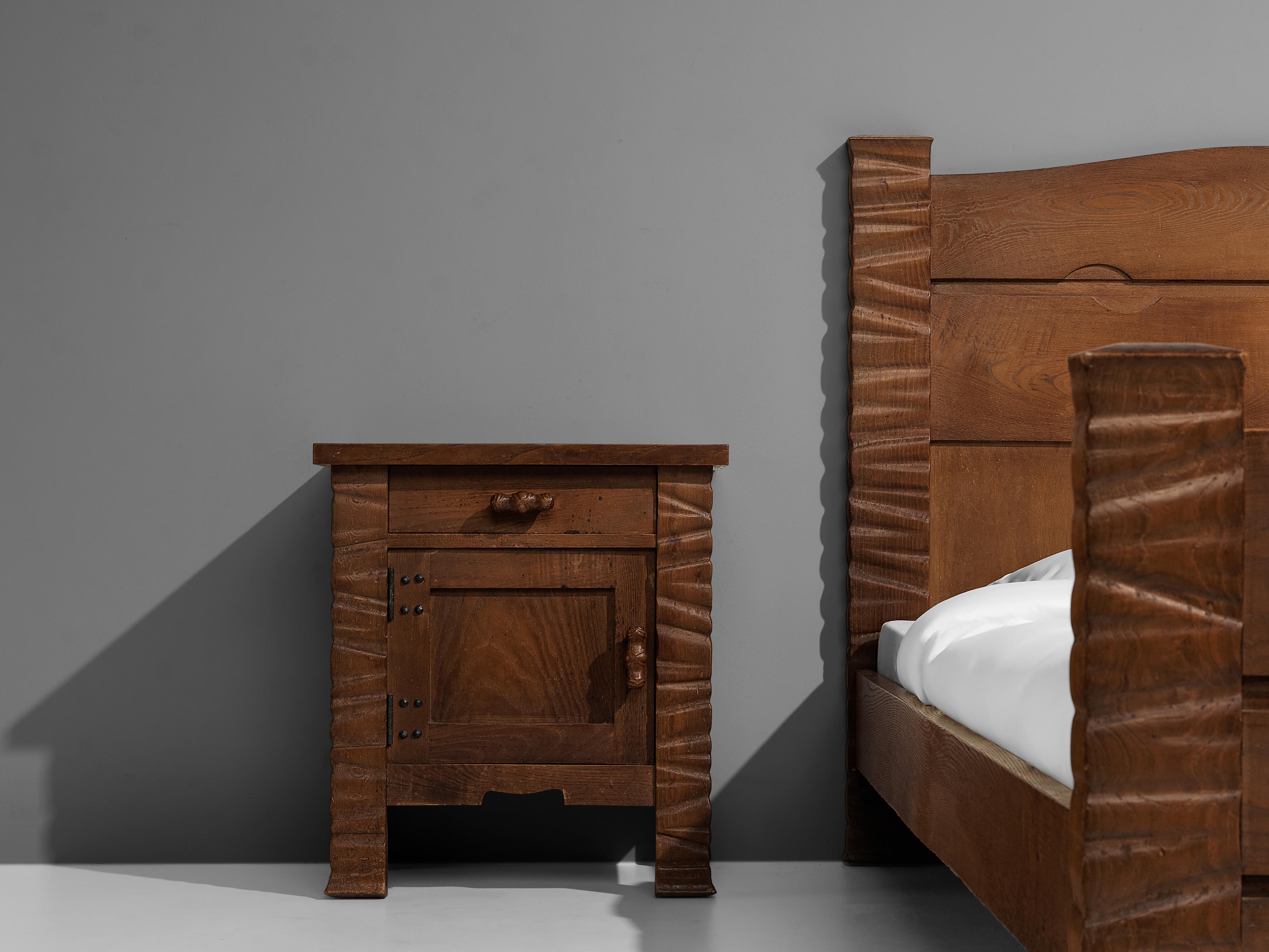 Sculptural Ernesto Valabrega Kingsize Bed in Oak with Nightstands 2