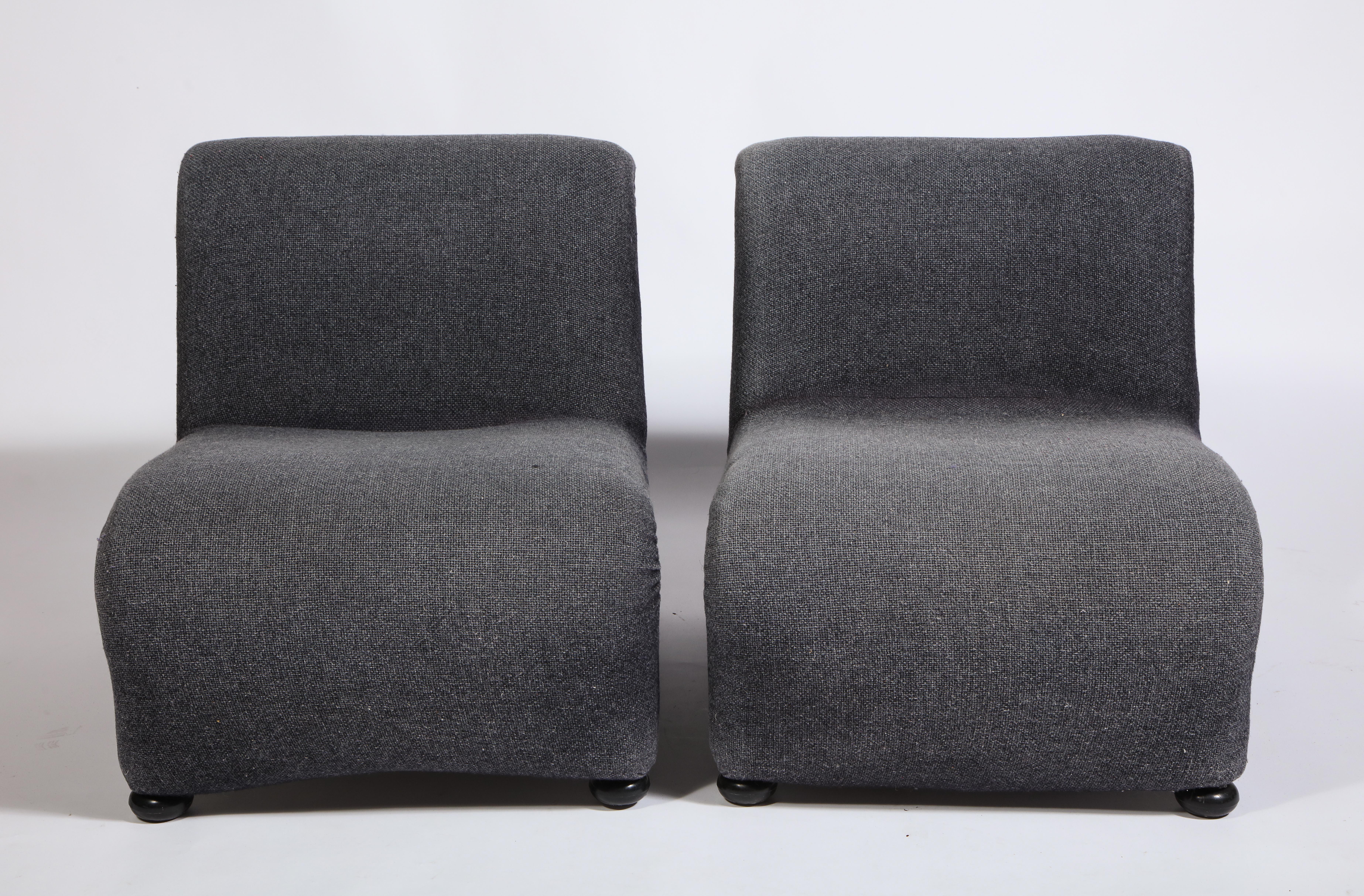 Sculptural Etienne Fermigier Lounge Chairs, Grey, 1970s, France In Good Condition In New York, NY