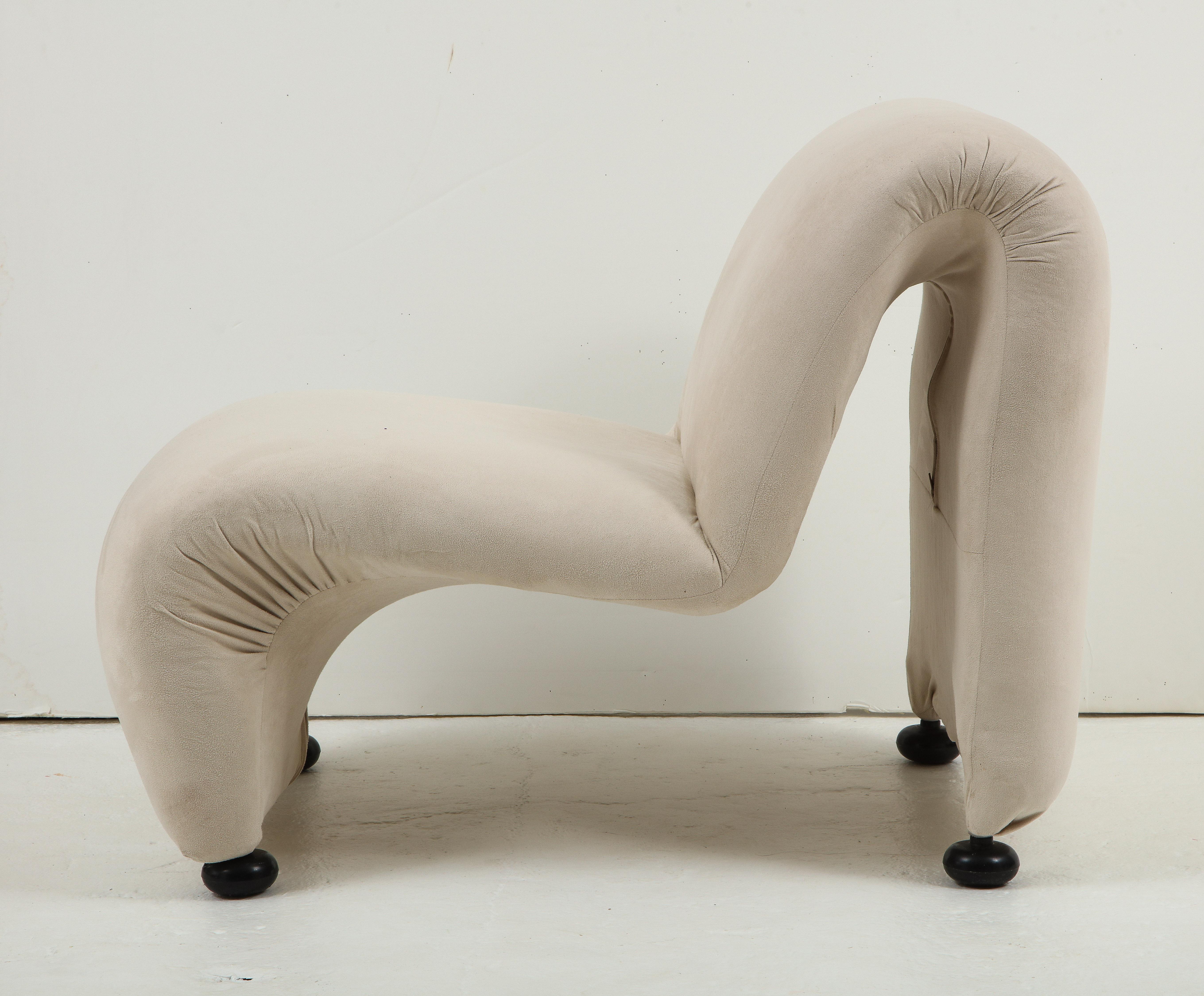 Mid-Century Modern Sculptural Etienne Fermigier Lounge Chairs, White, 1970s, France