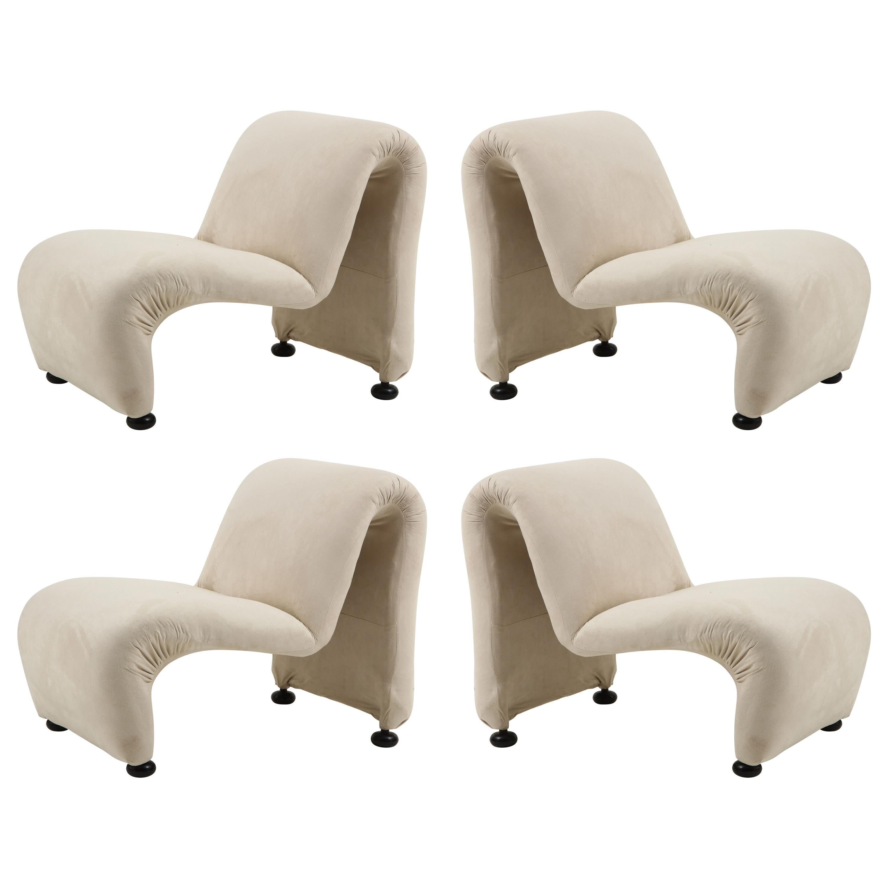 Sculptural Etienne Fermigier Lounge Chairs, White, 1970s, France In Good Condition In New York, NY