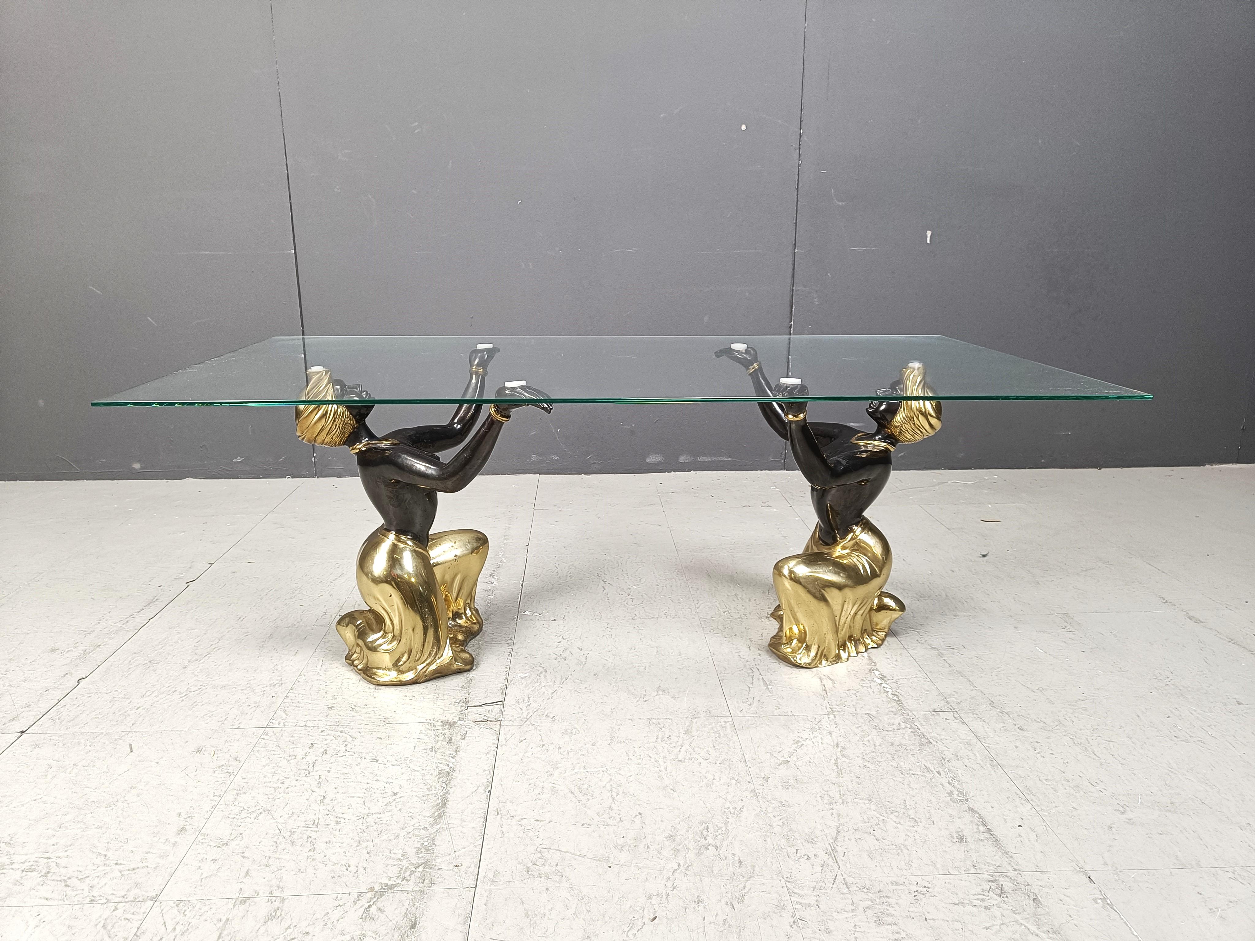 Fin du 20e siècle Table basse sculpturale, années 1970 en vente