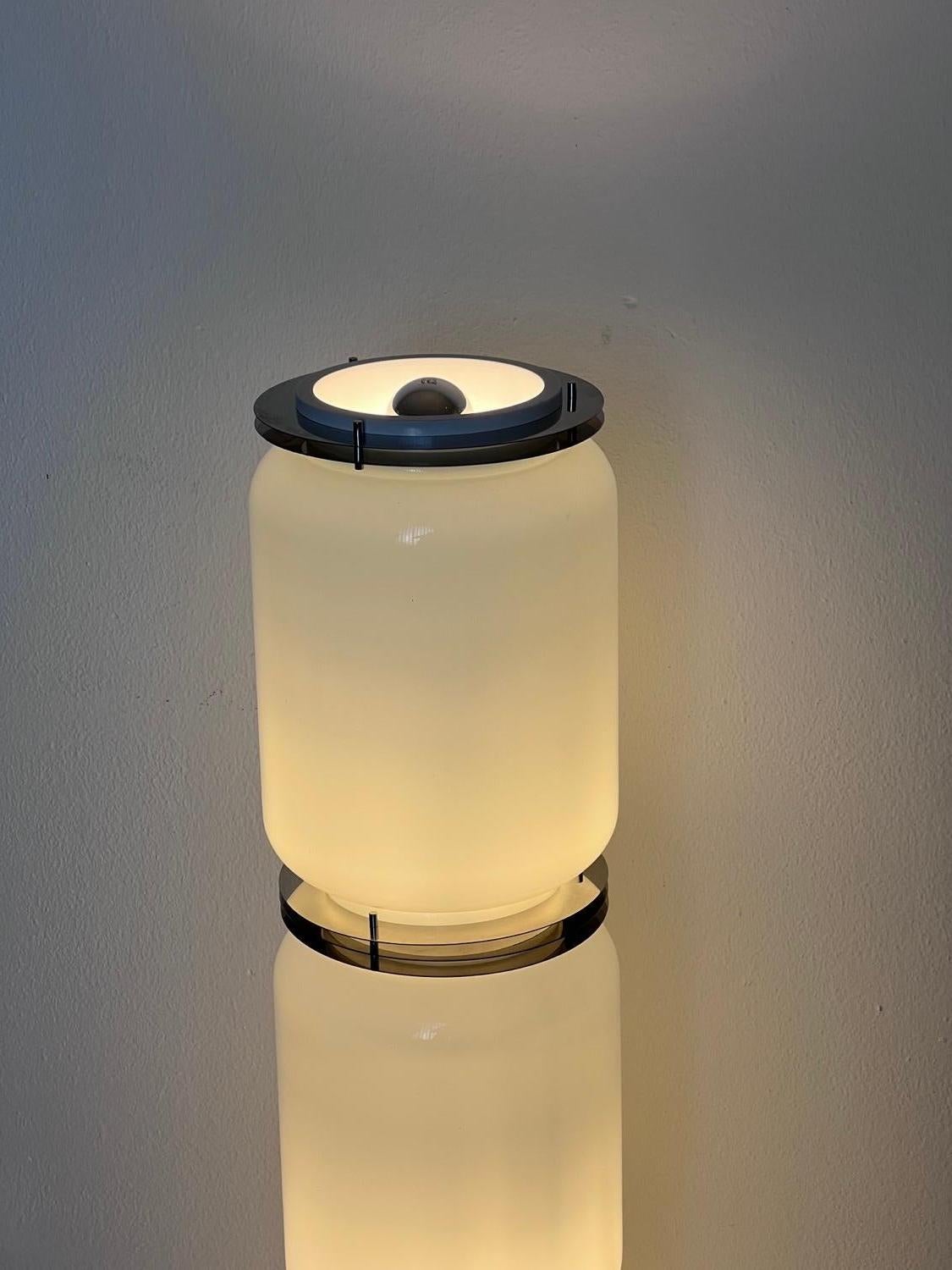 Skulpturale Stehlampe von Enrico Tronconi im Angebot 1