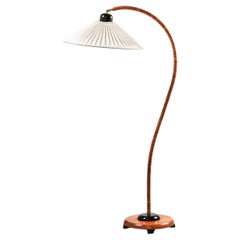 Sculptural Floor Lamp in Beech Wood and Brass by Markslöjd, Sweden, 1970s