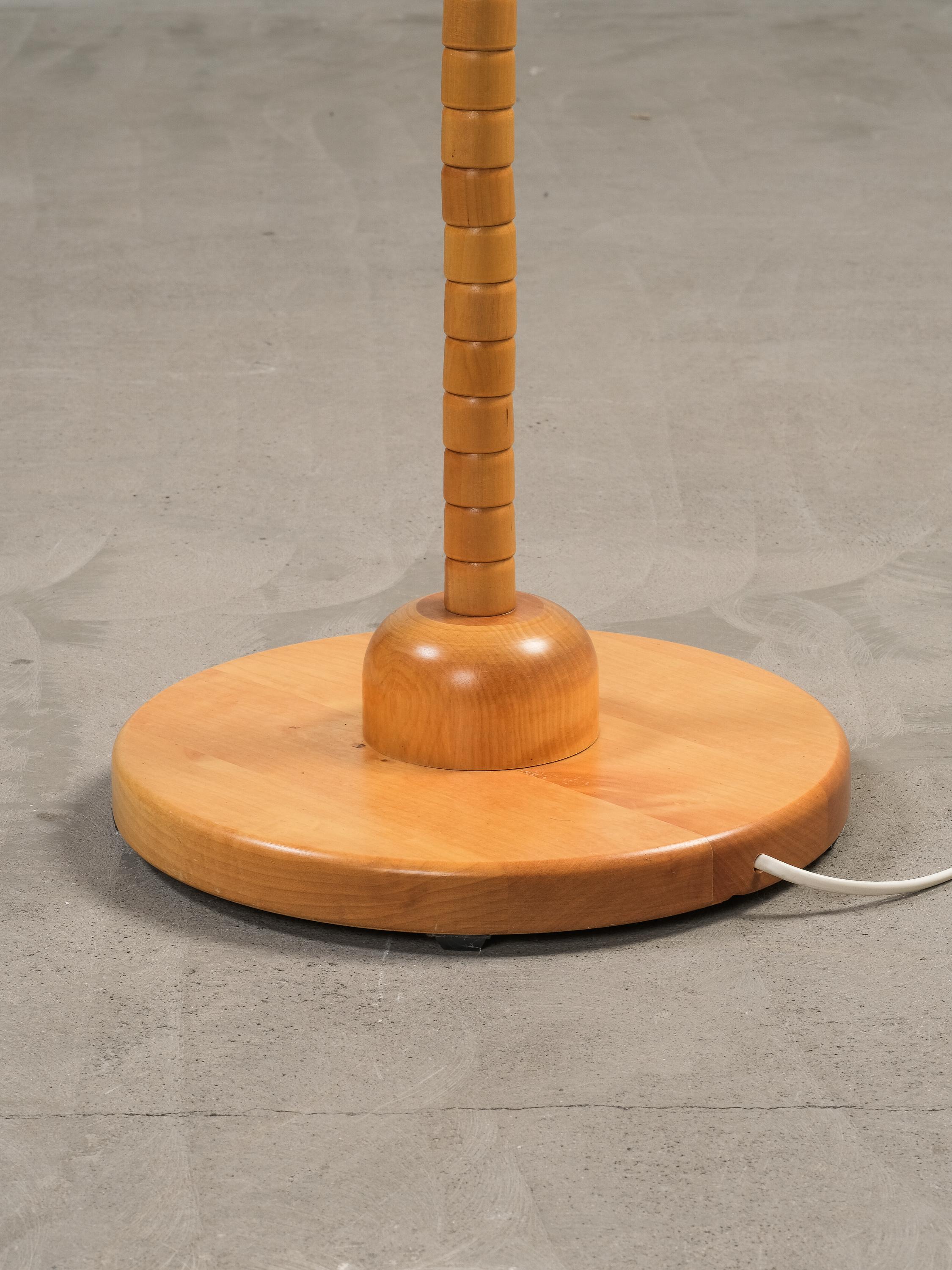 Sculptural Floor Lamp in Birch Wood and Brass by Markslöjd, Sweden, 1970s For Sale 2