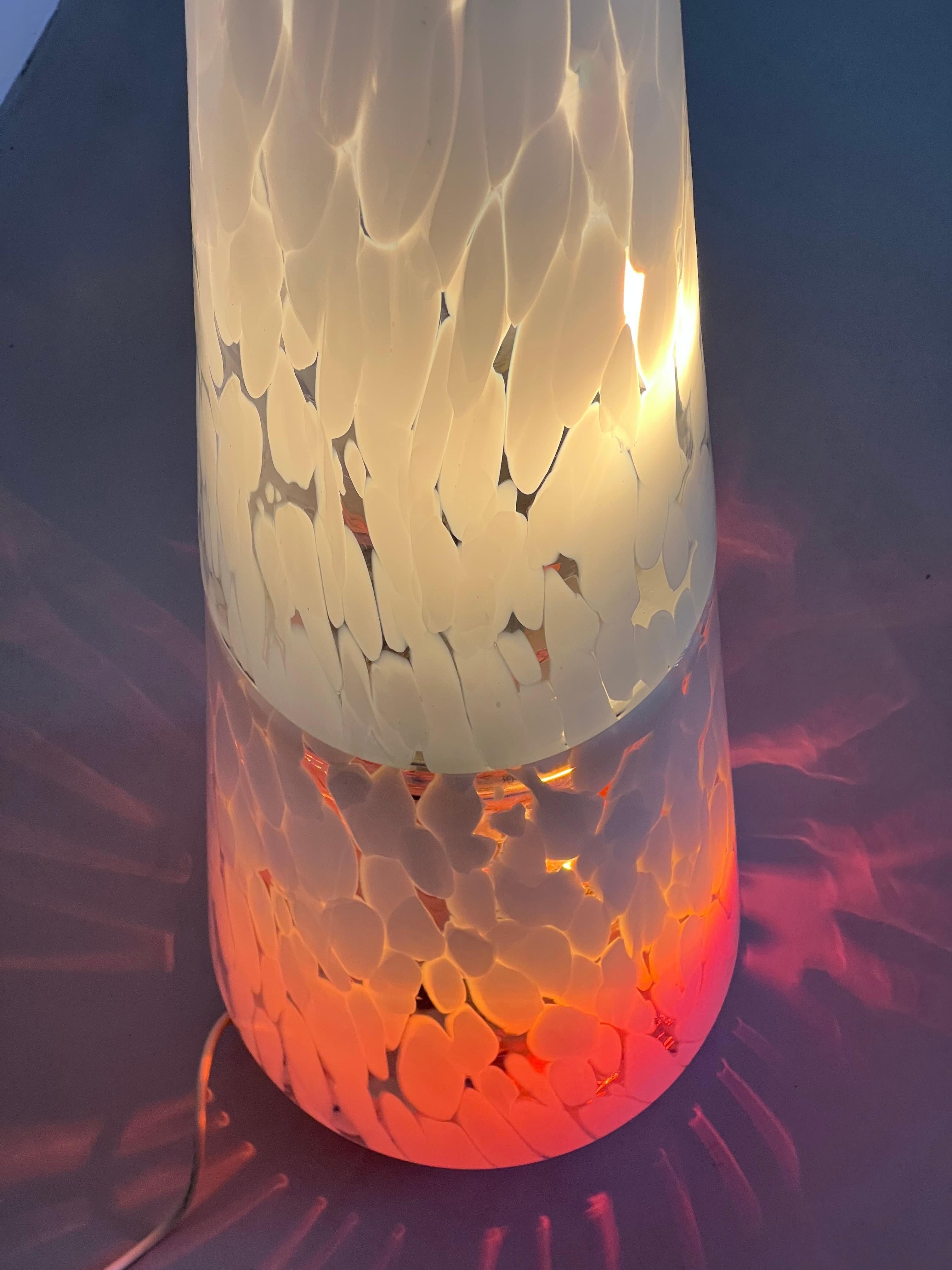 Skulpturale Stehlampe, Murano-Glas, 1970er Jahre , Sammlerstücke Dekorativ im Angebot 1