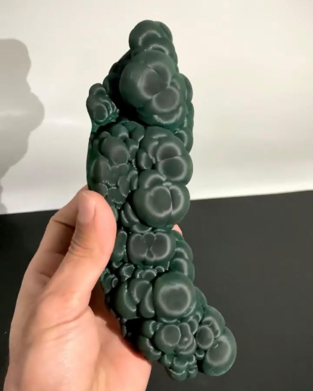 Sculptural Forest Green Alien Eye Malachite From China In Good Condition For Sale In Peshawar, PK