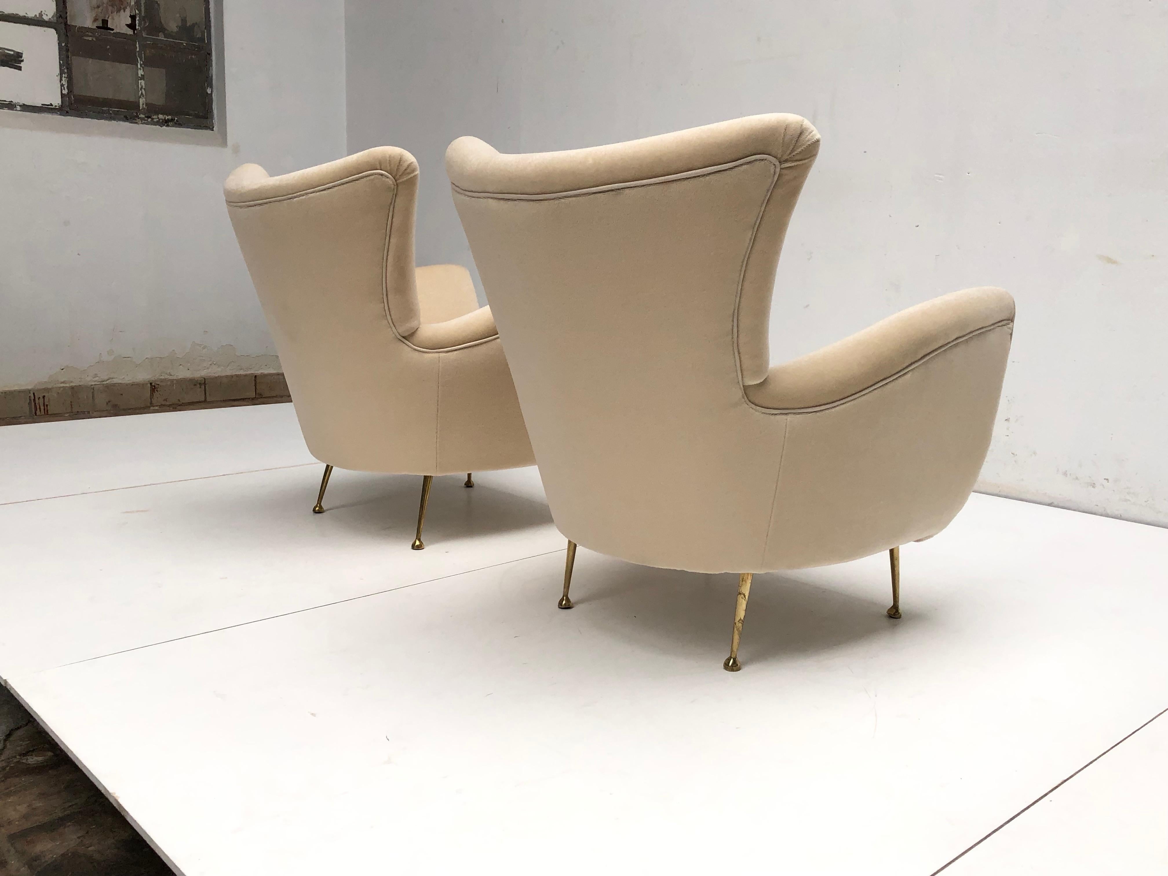 Sculptural Form Lounge Chairs, Mohair Fabric with Brass Legs, ISA, Italy, 1950 For Sale 2