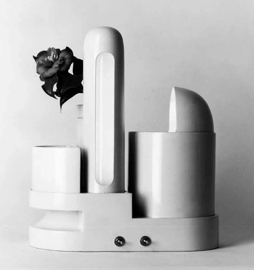 Sculptural form 'Rimorchiatore' Table Lamp by Gae Aulenti for Candle, Italy, 1967 3