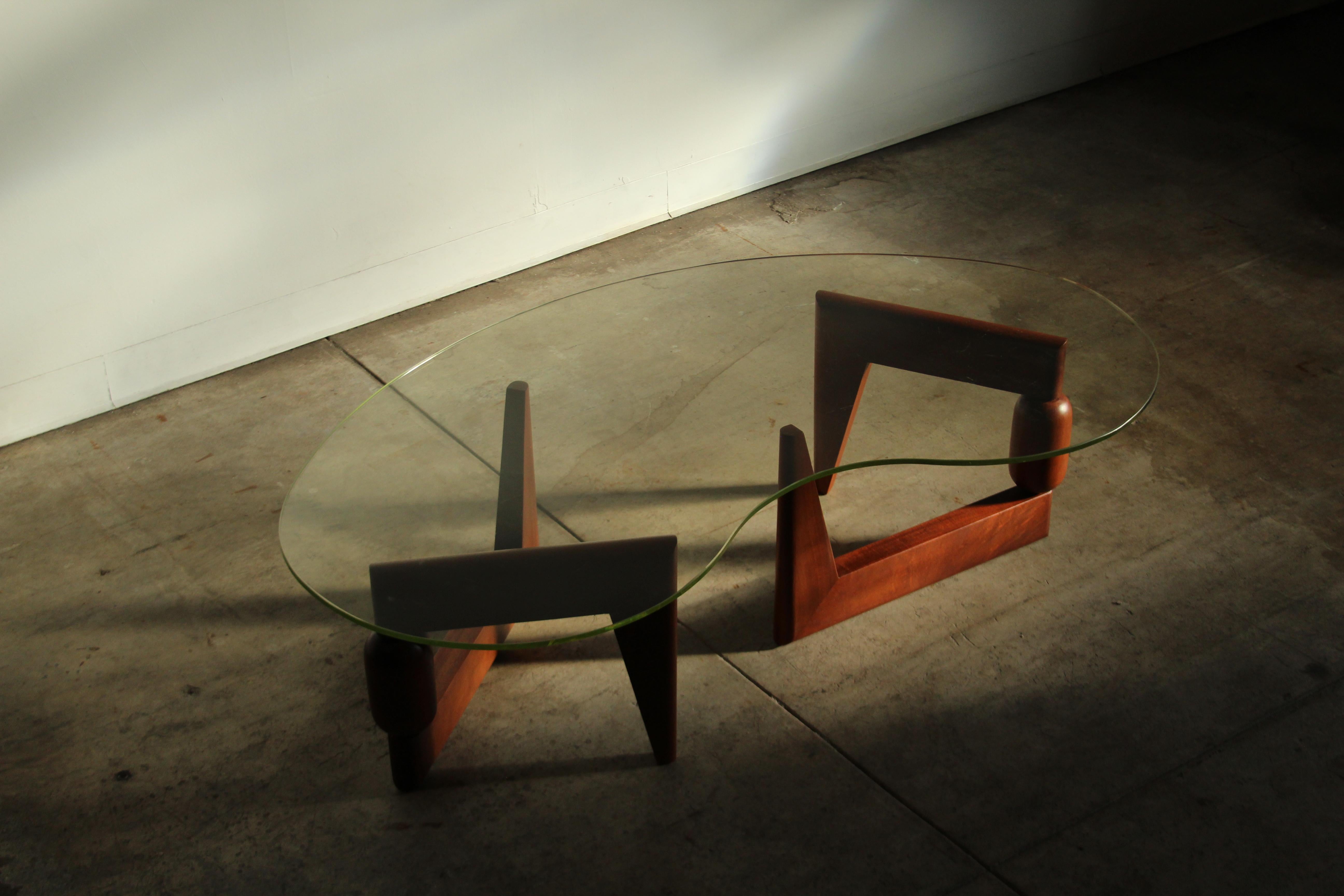 Sculptural Freeform Coffee Table in the Manner of Isamu Noguchi, 1970s For Sale 3