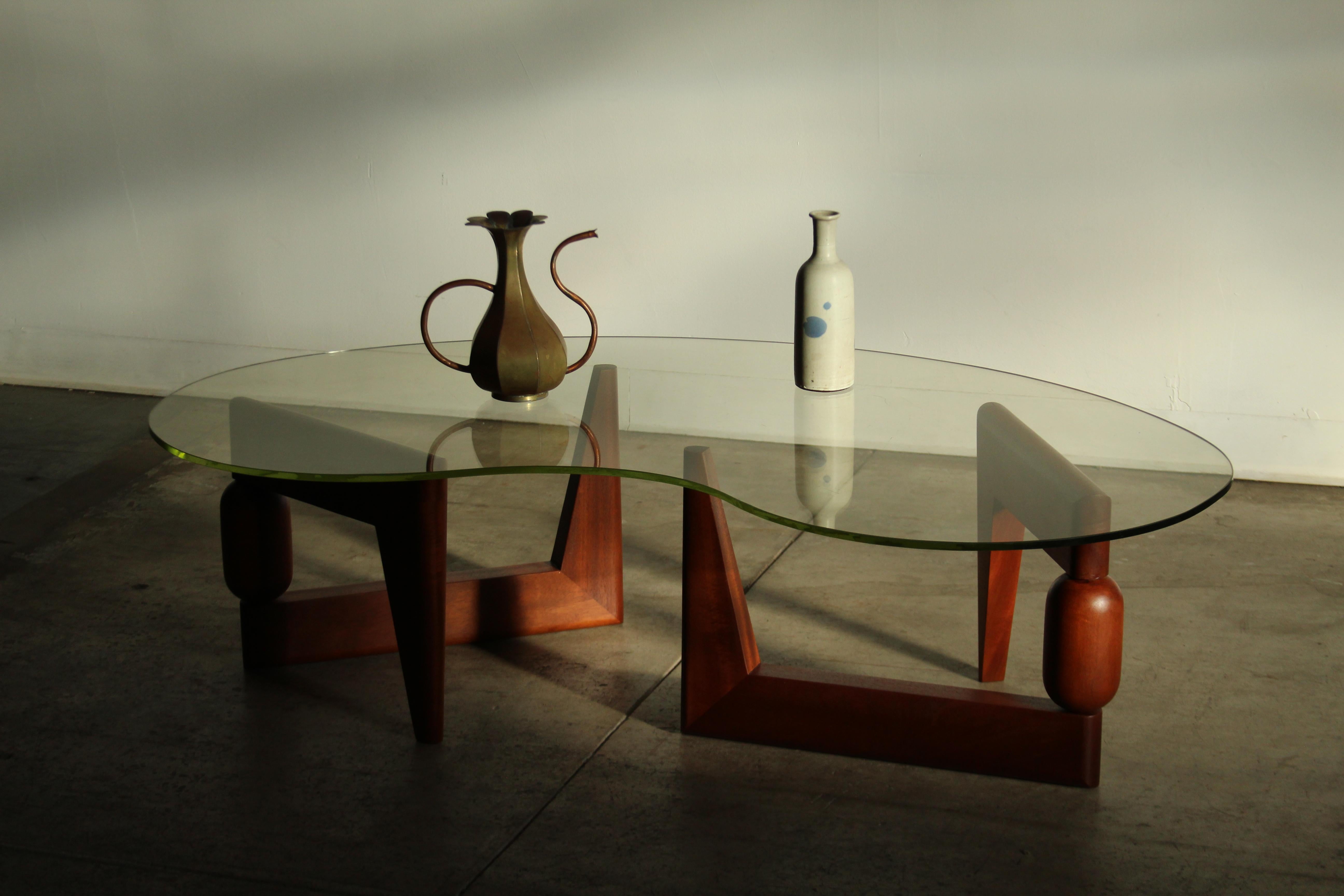 Sculptural Freeform Coffee Table in the Manner of Isamu Noguchi, 1970s For Sale 9