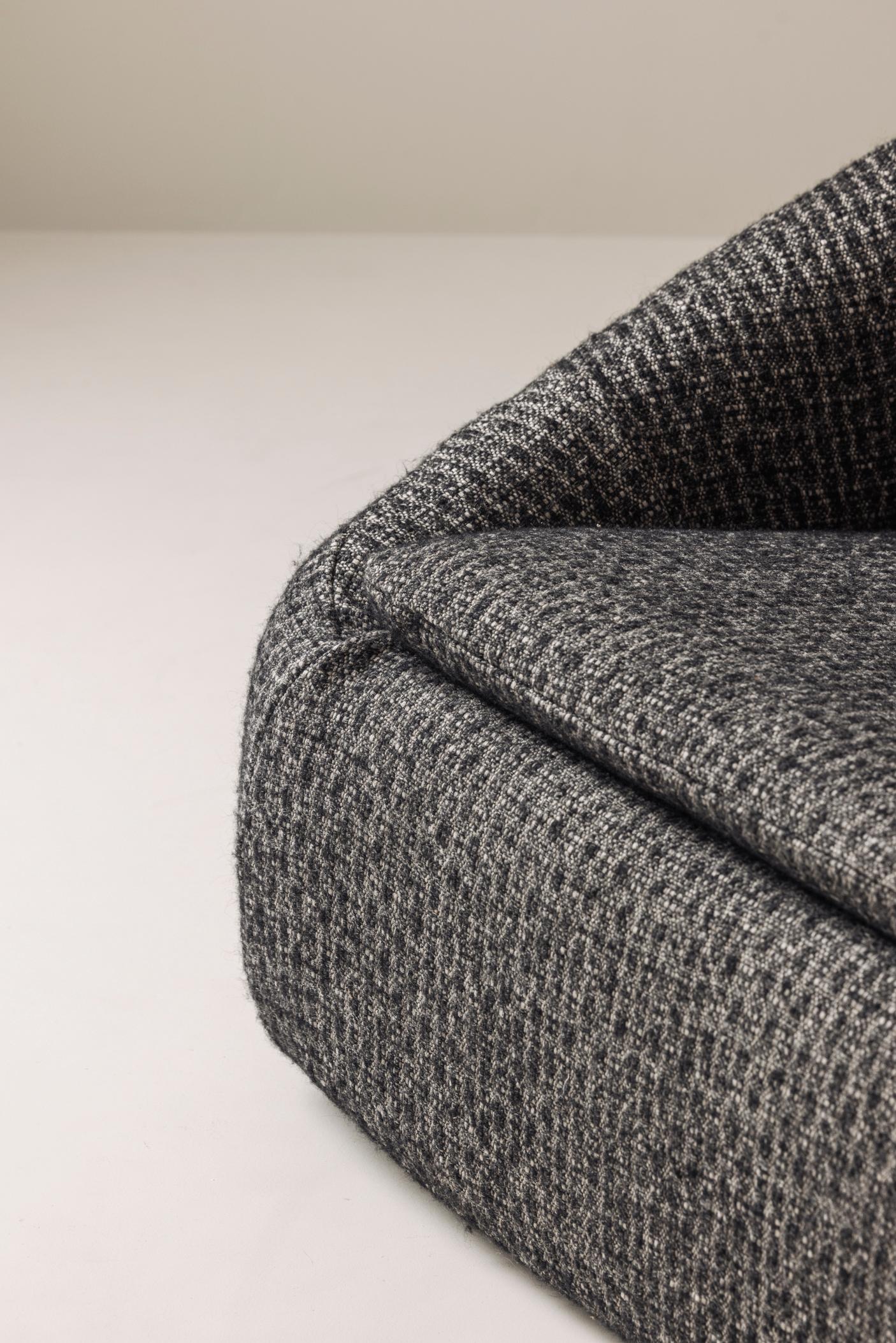 Sculptural French lounge chair, 1960s. In Good Condition For Sale In Antwerp, BE