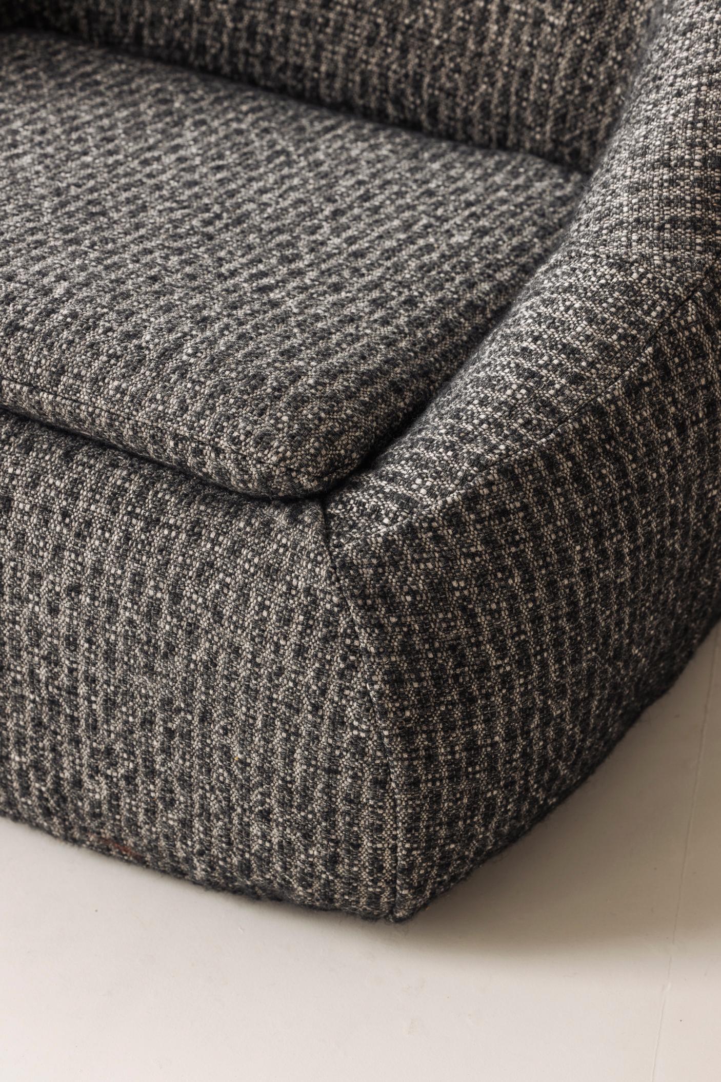 Sculptural French lounge chair, 1960s. For Sale 2