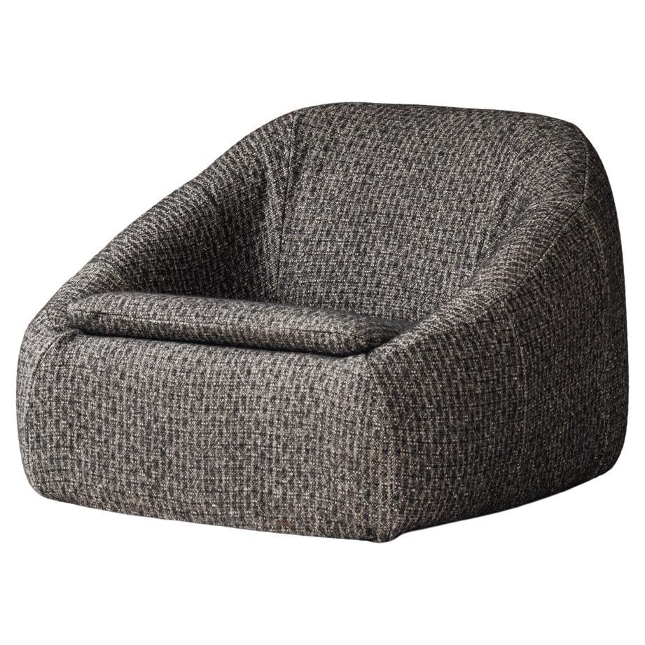 Sculptural French lounge chair, 1960s.