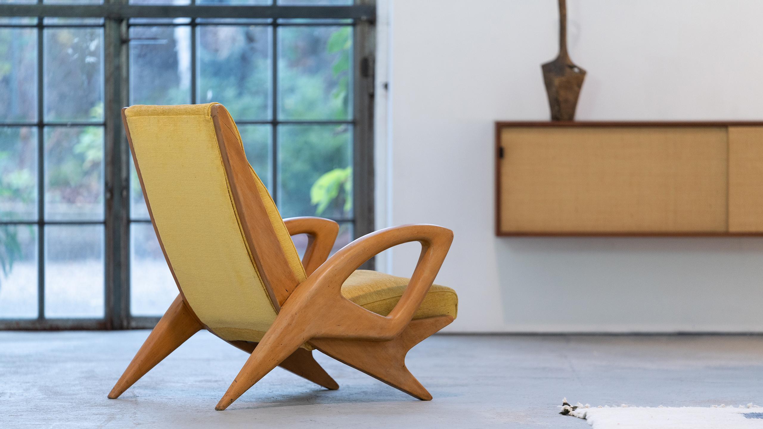 Sculptural French Lounge Chair in Elm circa 1960 Paris France Mid-Century Modern 4