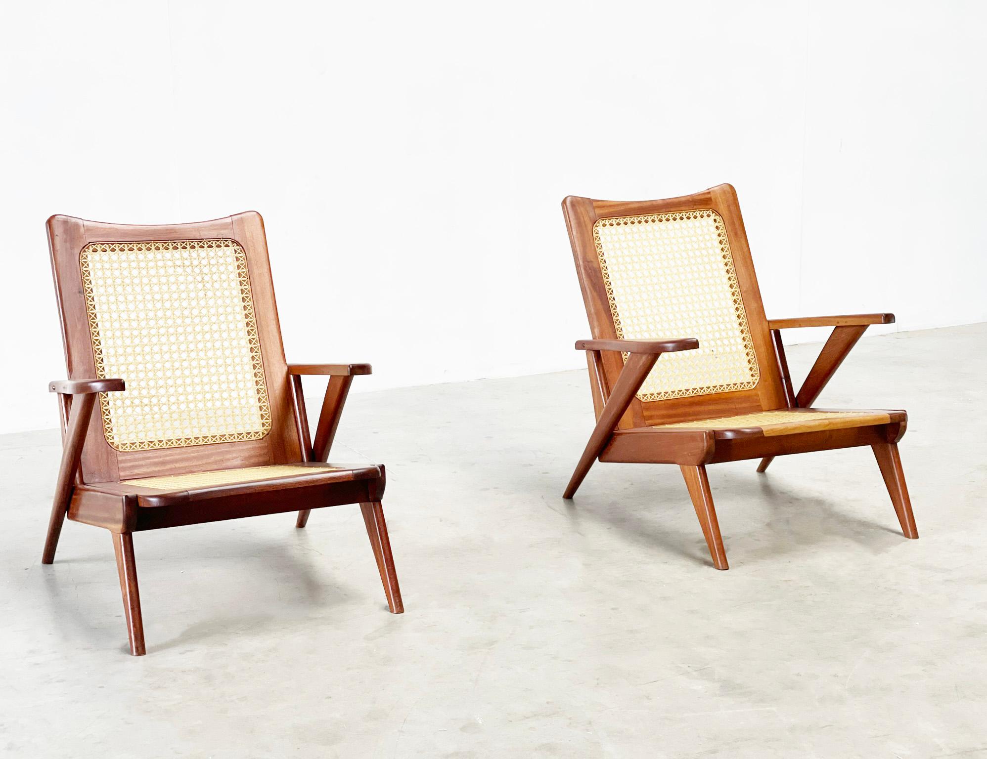 What fantastic chairs. These chairs are from the 1950s from France. The chairs remind us very much of Michel Ducaroy's lounge chairs from SNA Roset. 

 

Unfortunately, we are not sure about this yet. We are still searching in old archives to see if