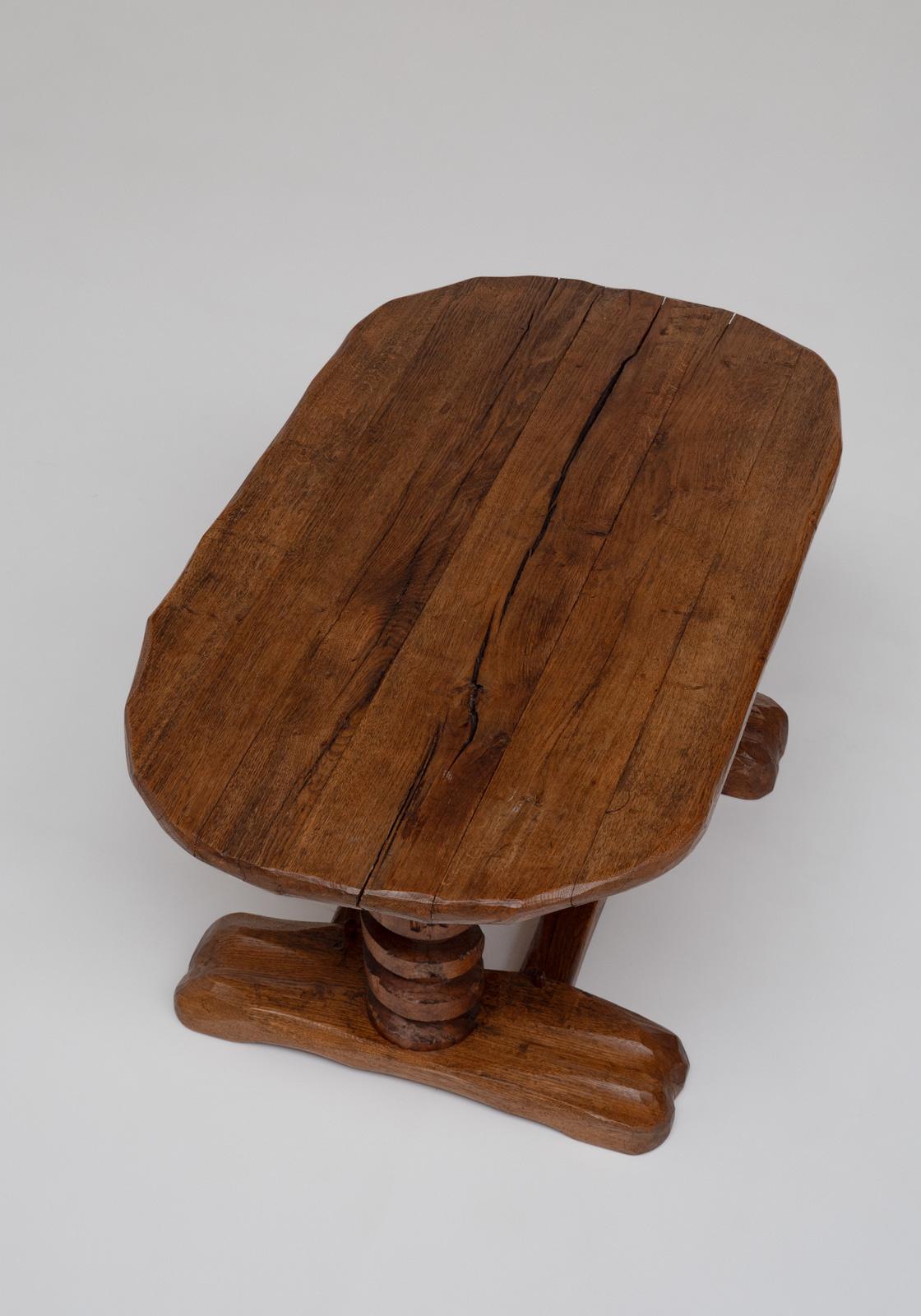 Français Table sculpturale à pied en tire-bouchon en Oak Oak français, France 1950s en vente