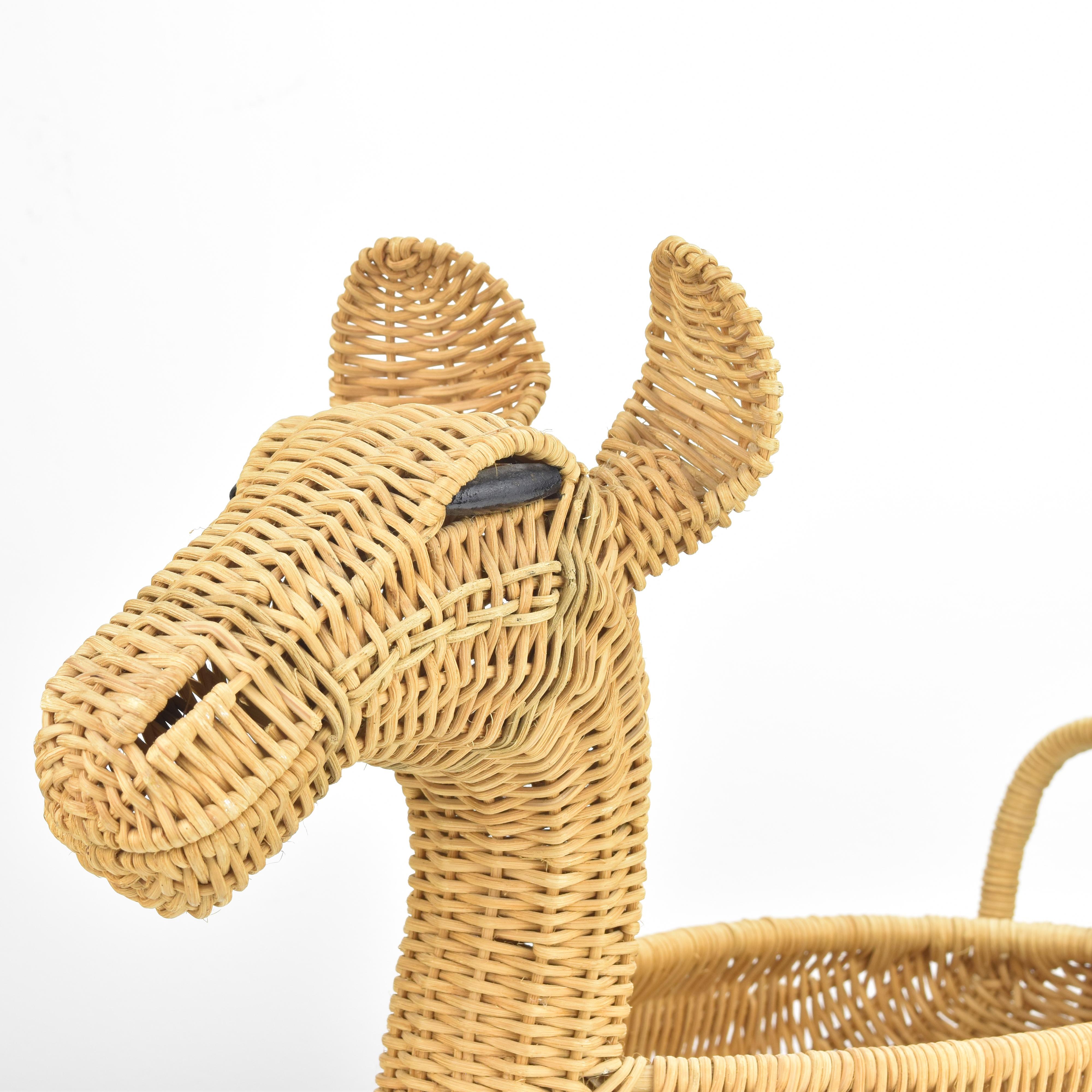 Skulpturale Französisch Wicker Rattan Cane Alpaca Obstkorb Schüssel MCM Boho Tiki (Moderne der Mitte des Jahrhunderts) im Angebot
