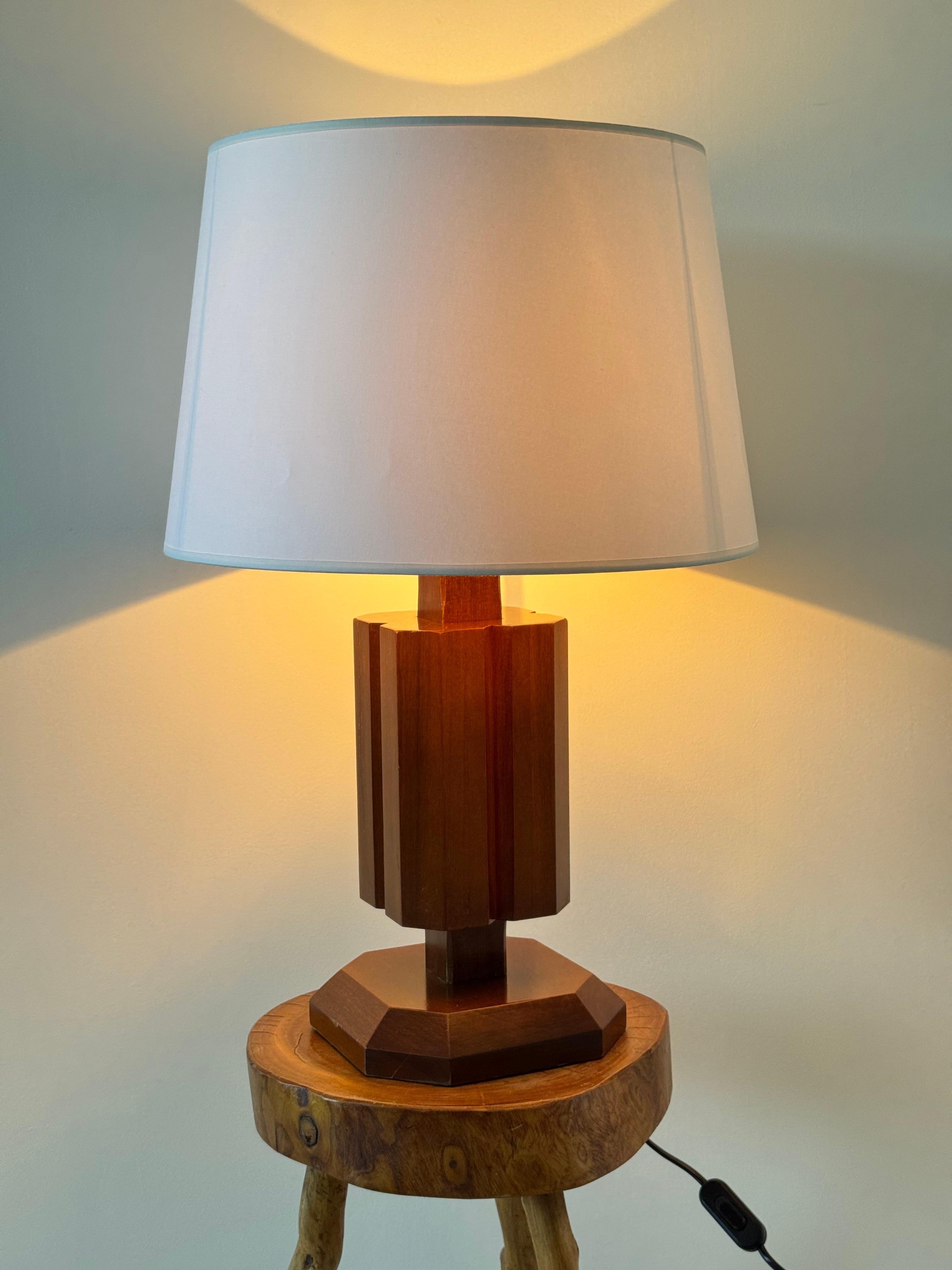 Sculptural French Wood Table Lamp with Facets, Art Deco Revival Style, 1980s For Sale 8