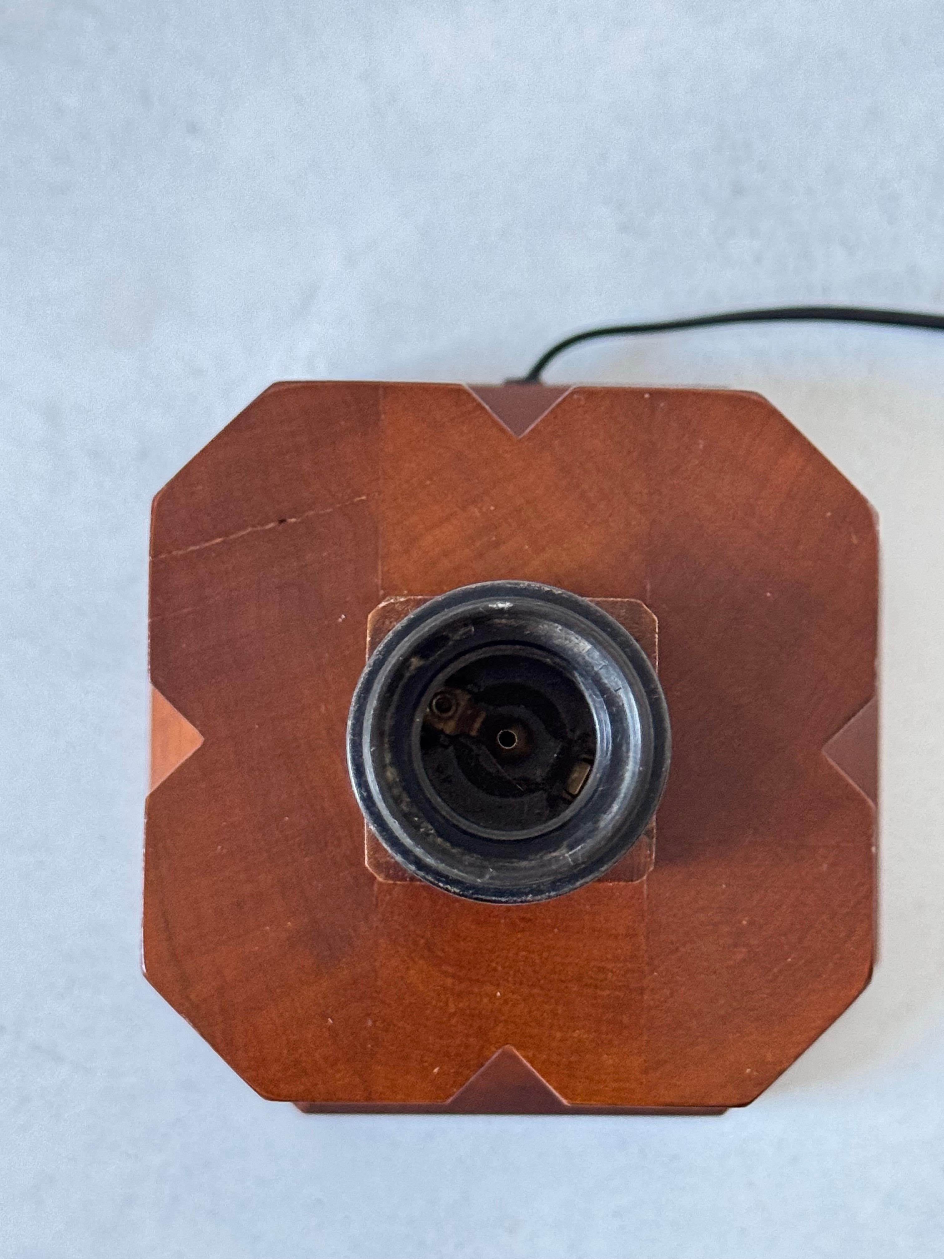 Sculptural French Wood Table Lamp with Facets, Art Deco Revival Style, 1980s For Sale 3