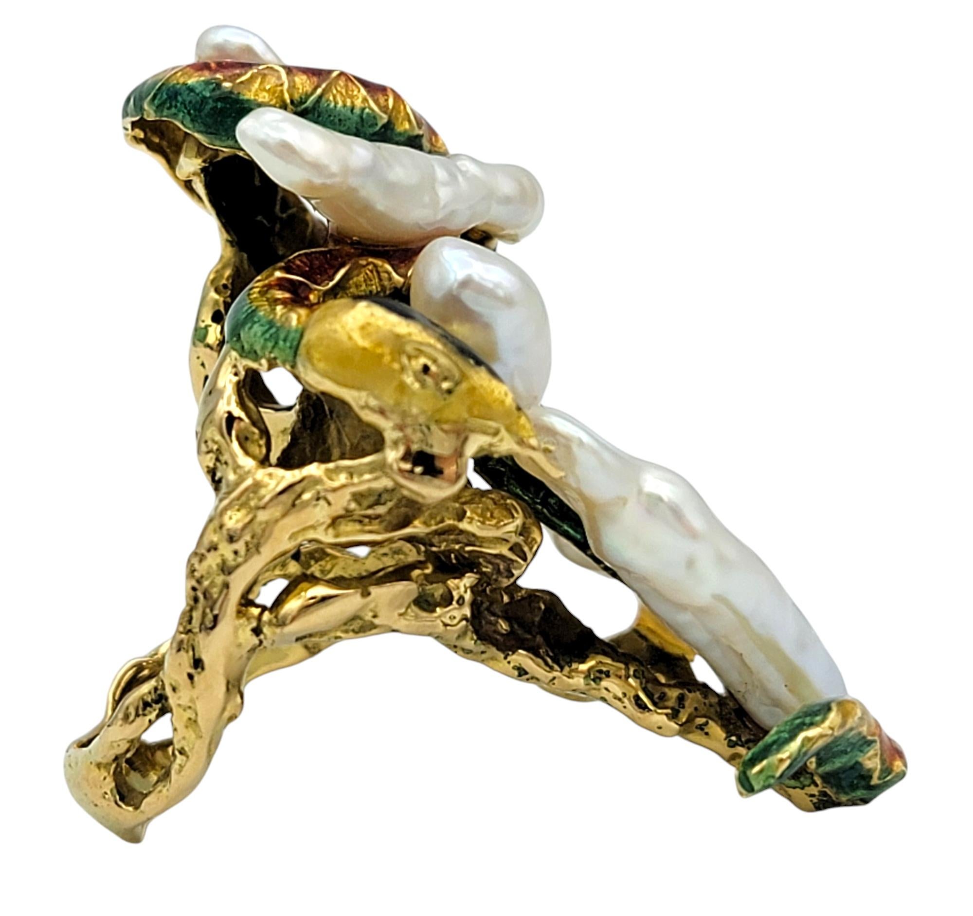 Sculptural Freshwater Pearl and Enamel Snake Cocktail Ring in 18 Karat Gold In Good Condition For Sale In Scottsdale, AZ