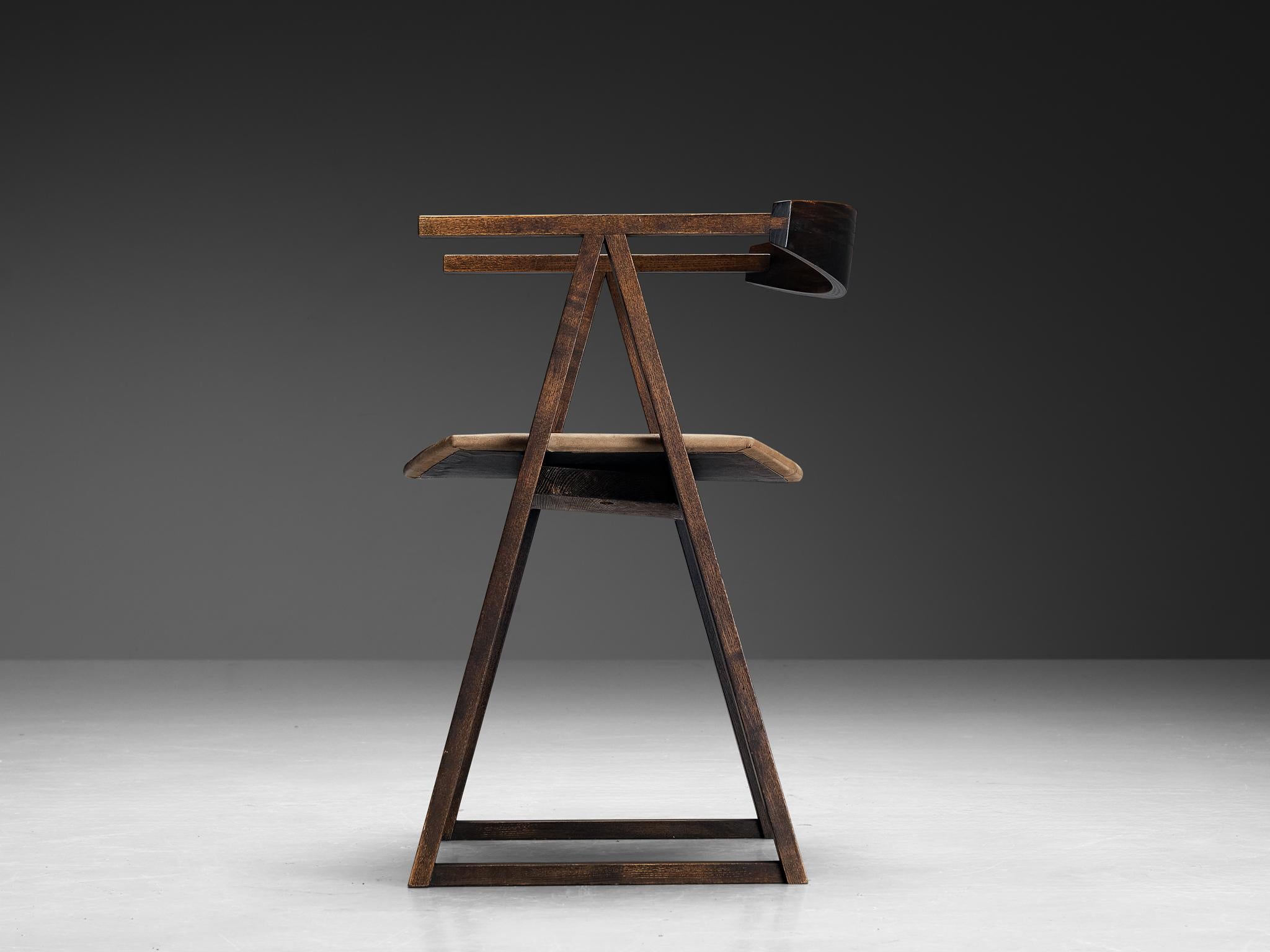 Skulpturaler geometrischer Sessel aus Esche und Light Brown Leder im Zustand „Gut“ im Angebot in Waalwijk, NL