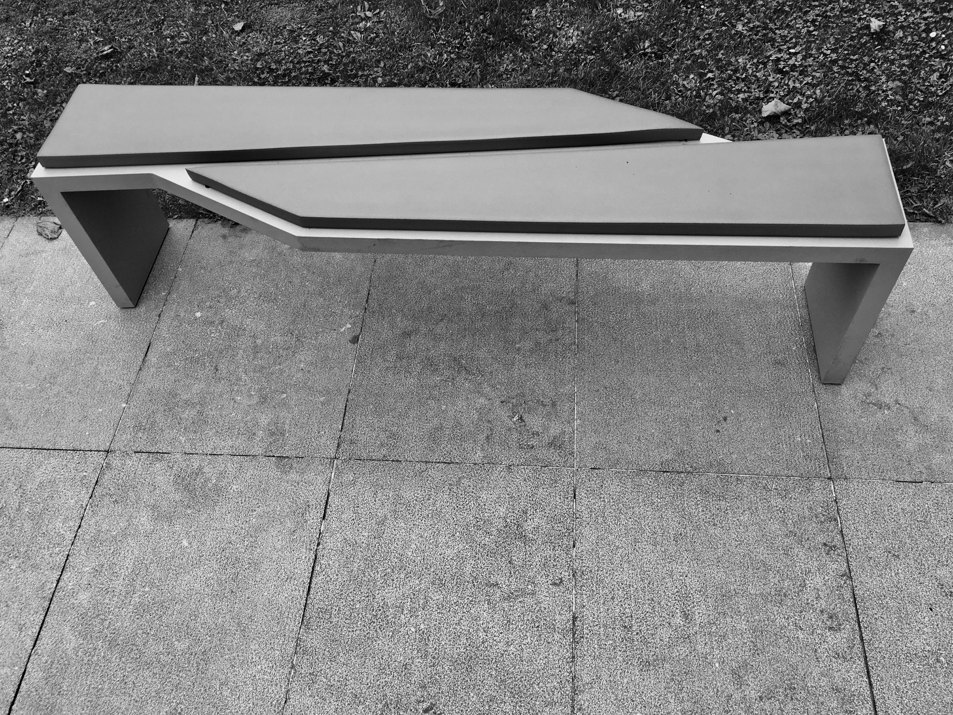 Sculptural Geometric Prototype Bench Attributed to  Arne Quinze, Belgium 2000 In Good Condition For Sale In Brussels, BE