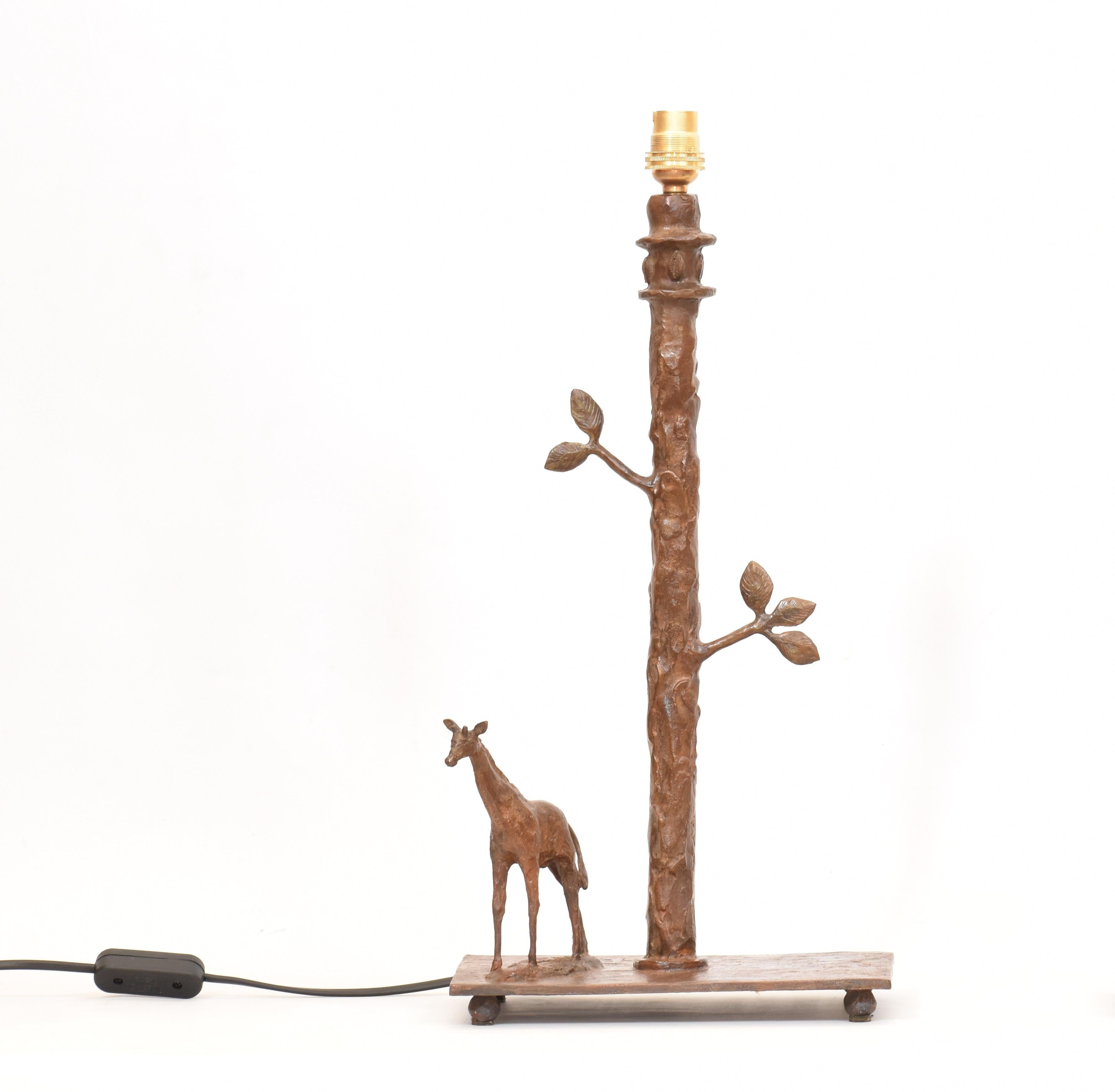 Contemporary Sculptural Giraffe Table Lamp in Cast Bronze  For Sale