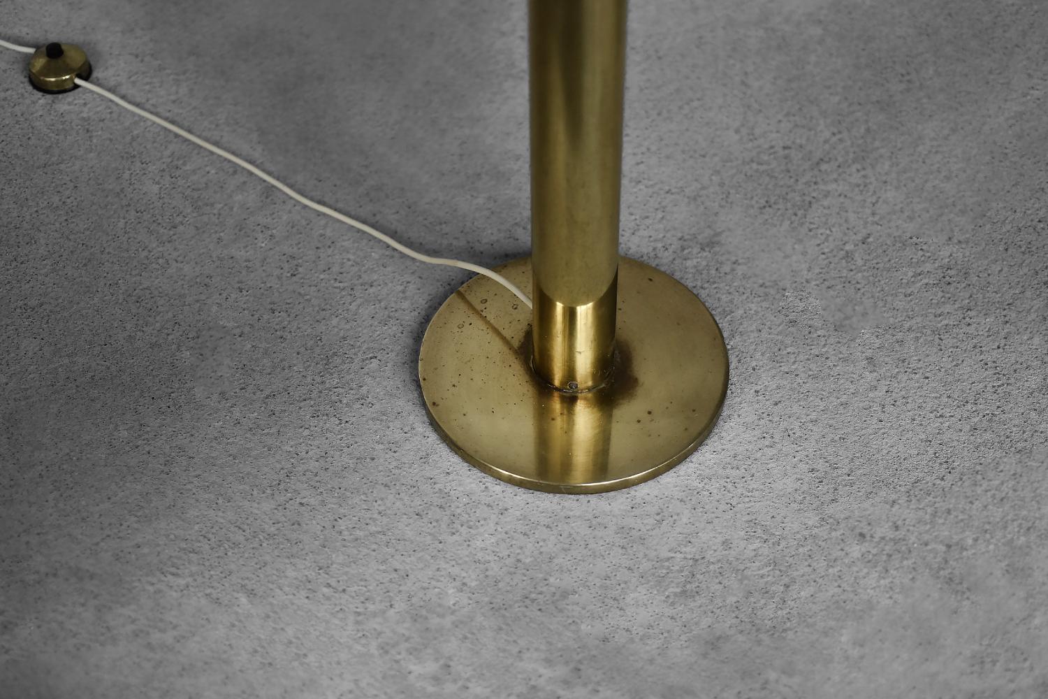Laiton Lampadaire sculptural en or à 5 Lights par Hans-Agne Jakobsson, 1960s en vente