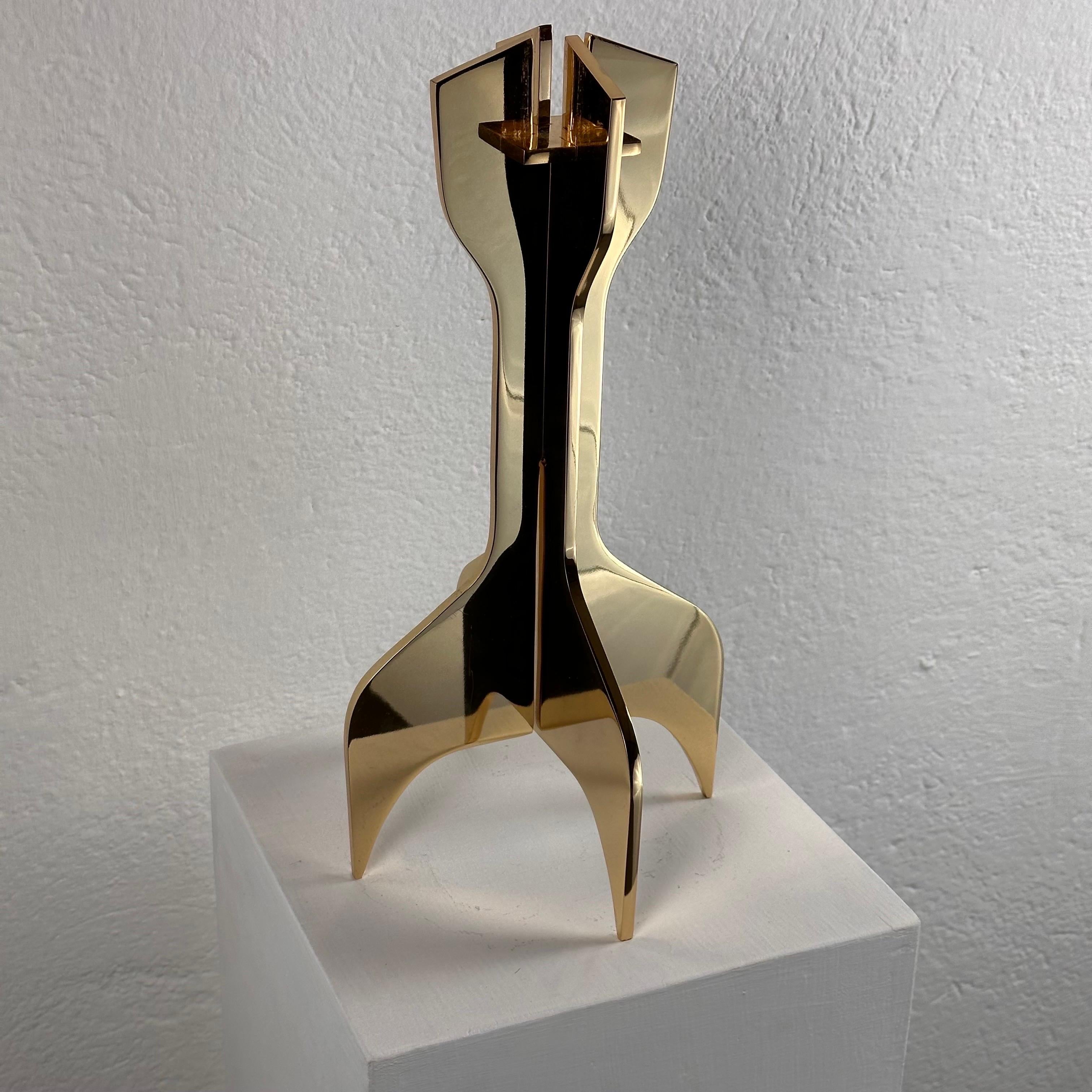 Sculptural Gold Plated Candle Stick by Marcel Breuer for Gavina, 1970s In Good Condition For Sale In Brescia , Brescia