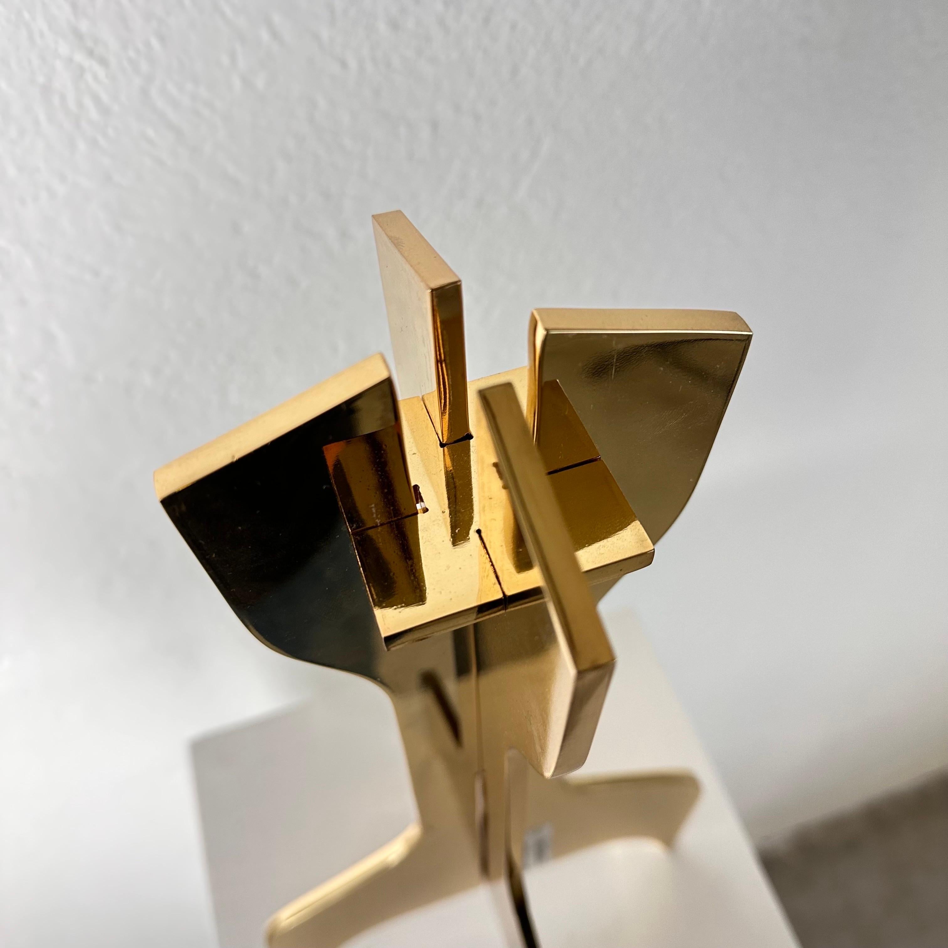 Placcato oro Candela scultorea placcata in oro di Marcel Breuer per Gavina, anni '70