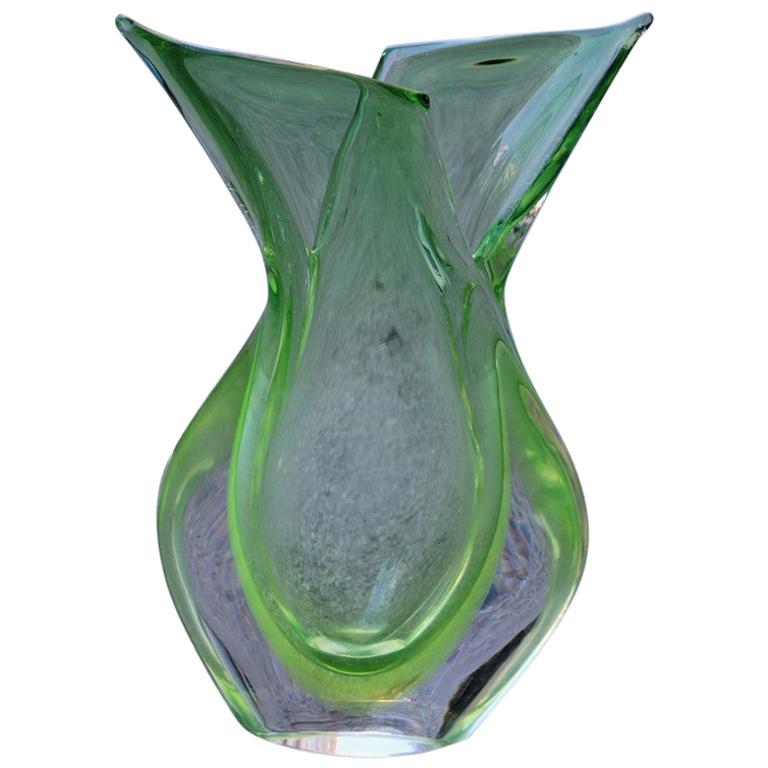 Sculptural Green Vase Murano Design Flavio Poli 1960s Italian Design Sommerso For Sale
