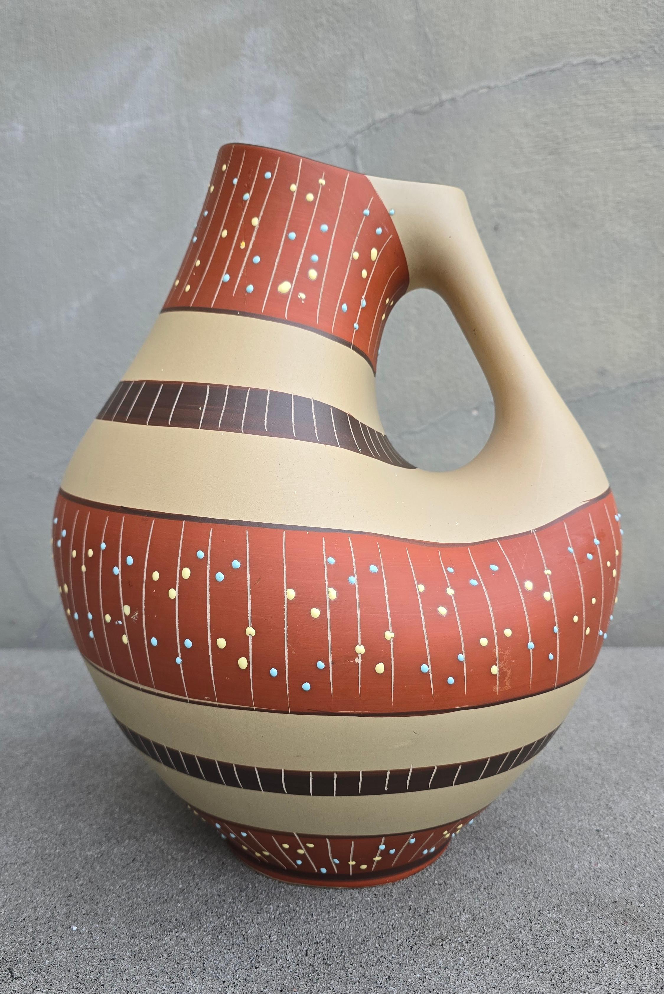 20ième siècle Vase sculptural en grès peint à la main, Eds-Keramik Benshausen, Allemagne, années 1970 en vente