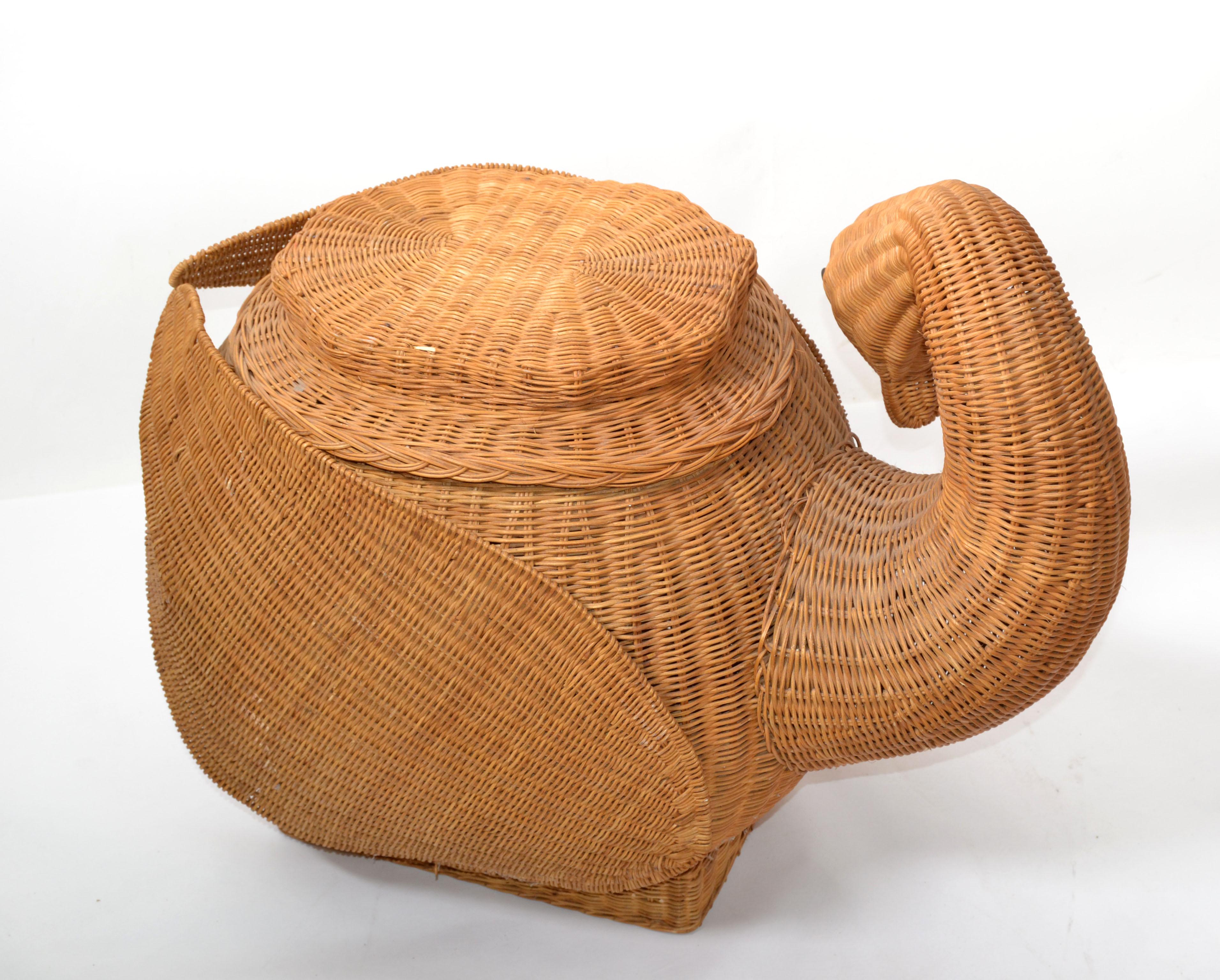 Sculptural Hand-Woven Rattan Swan Coffee or Cocktail Table Round Glass Top 1970 For Sale 1