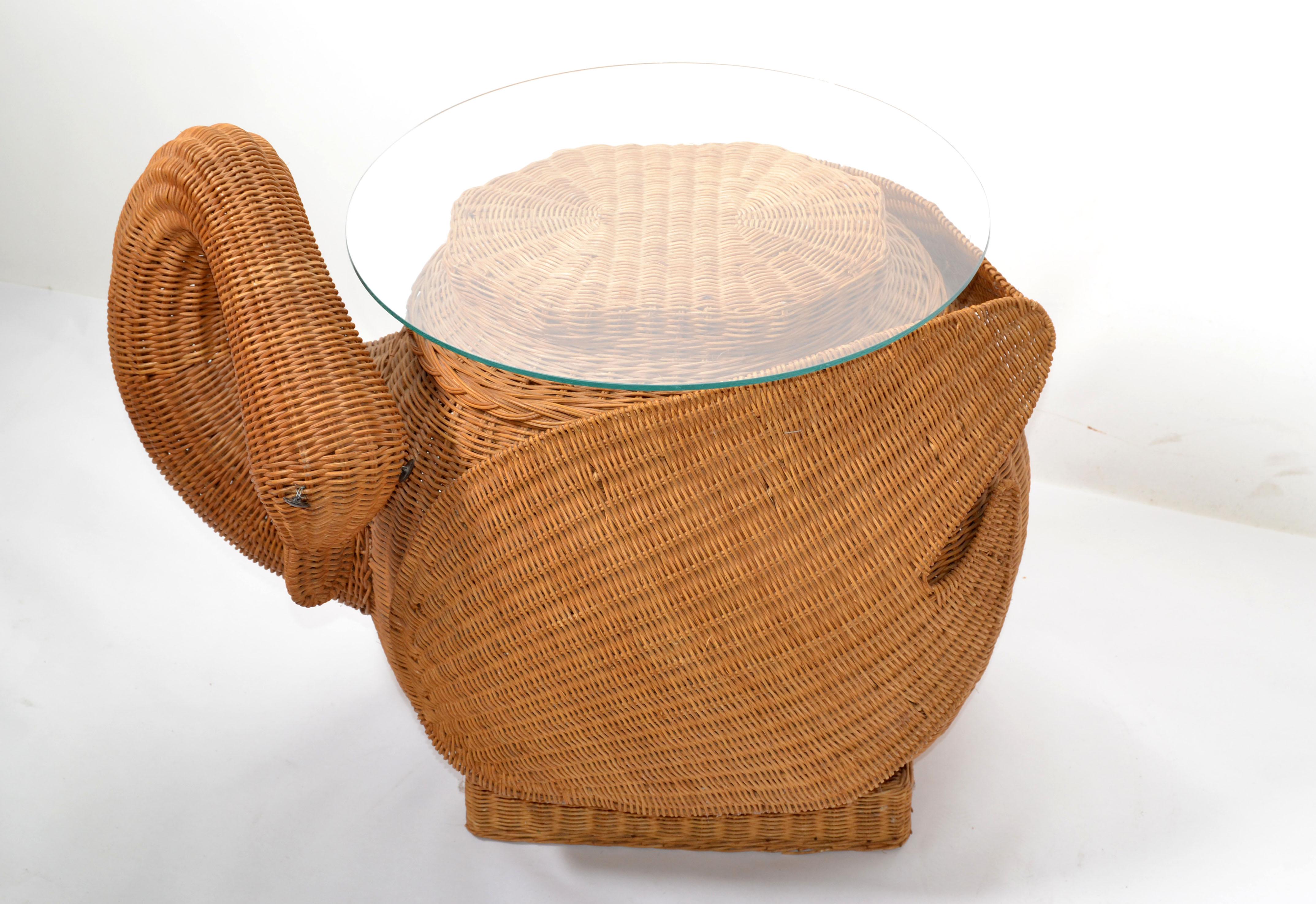 Sculptural Hand-Woven Rattan Swan Coffee or Cocktail Table Round Glass Top 1970 For Sale 4