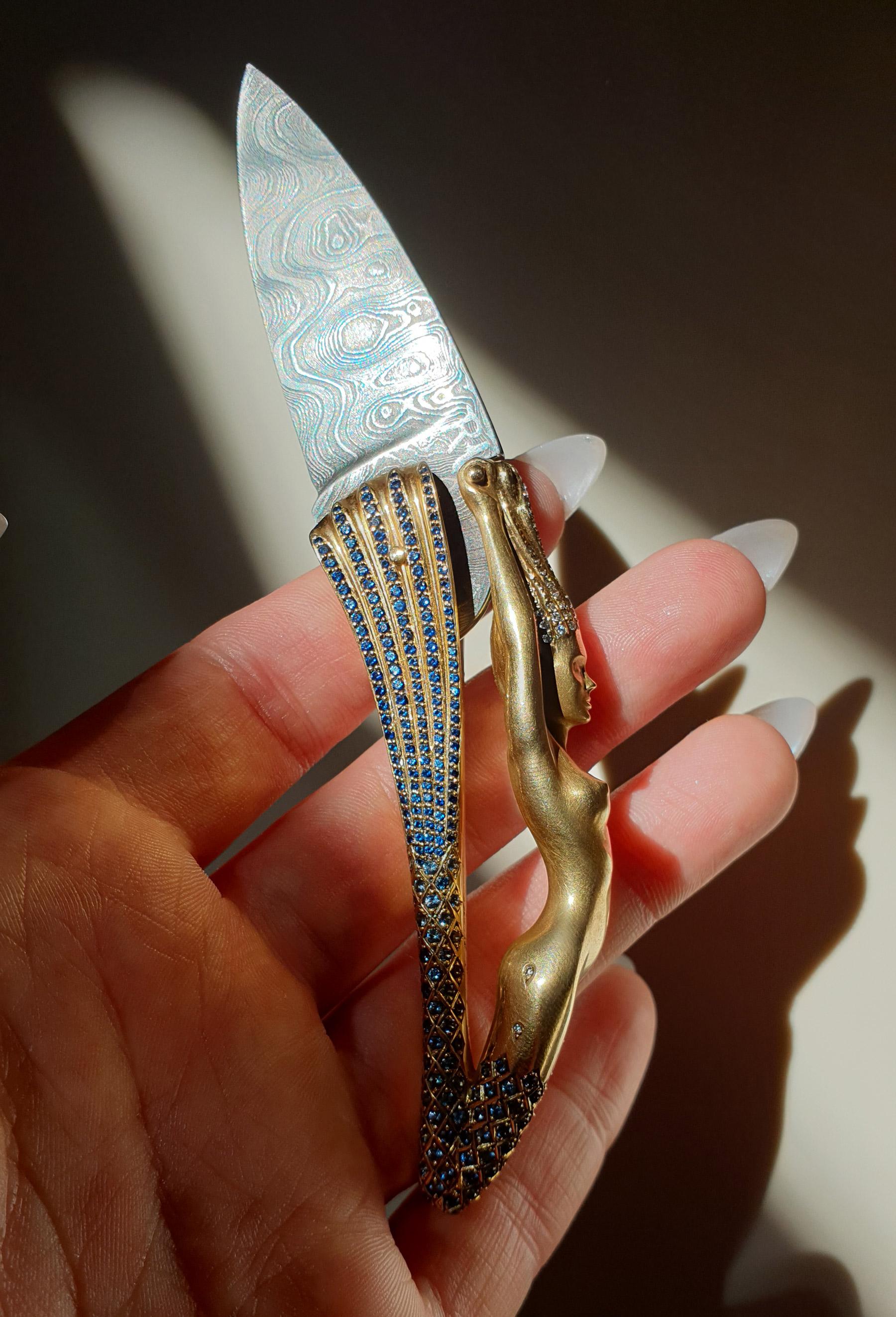 Couteau sirène sculptural fait main en or rose 18 carats, damast superposé et diamants Neuf - En vente à Hamburg, DE