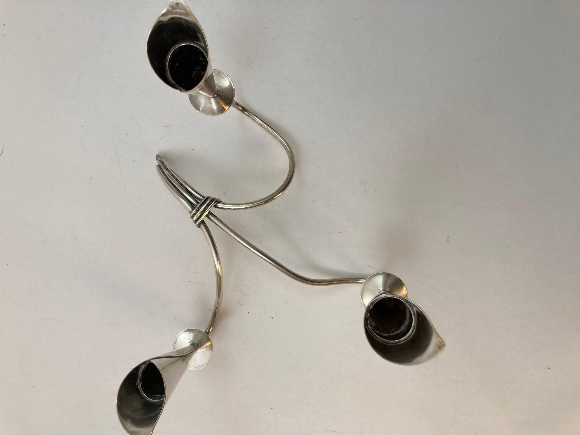 Portacandele scultoreo Hans Jensen Calla Lily placcato in argento a coppia in vendita 9