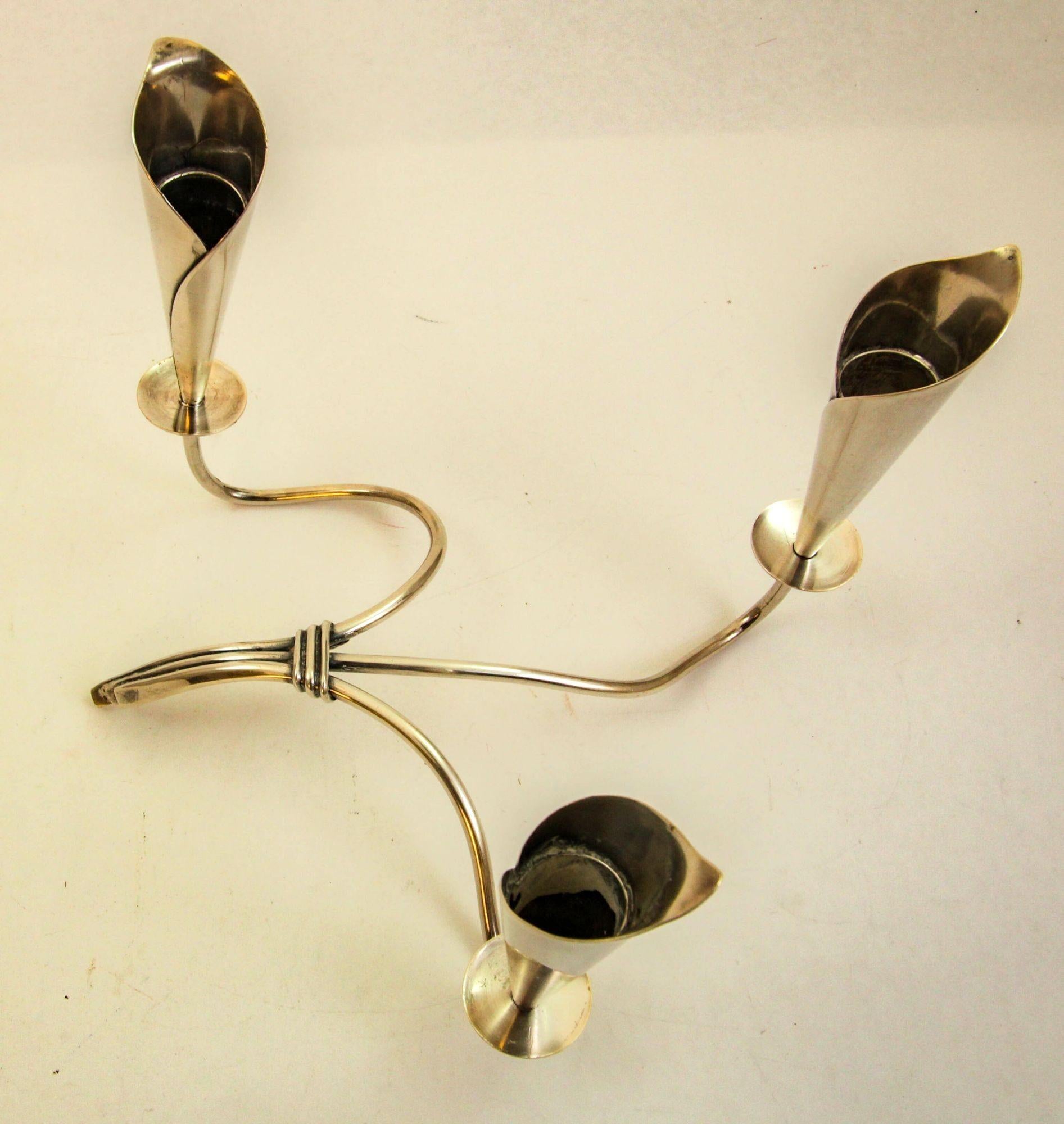 Danese Portacandele scultoreo Hans Jensen Calla Lily placcato in argento a coppia in vendita