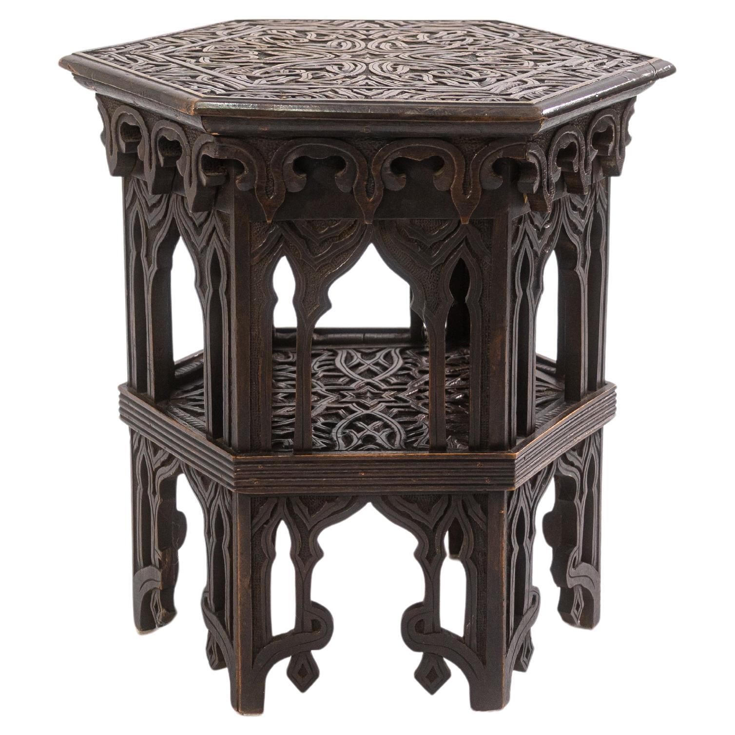 Sculptural Hexagonal Wooden Handmade Asian Accent Side End Table en vente