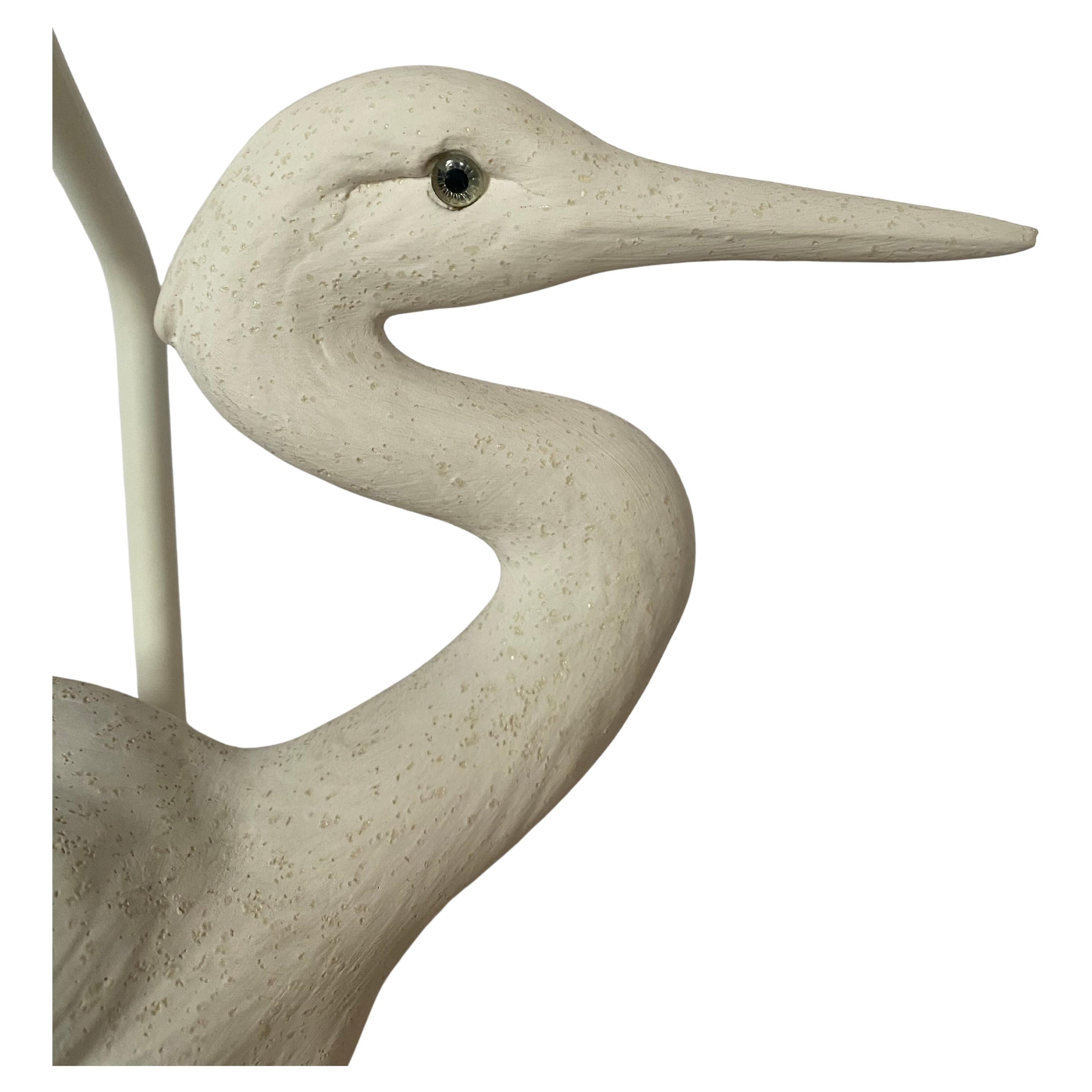 Skulpturale Hollywood Palm Regency Chinoiserie Crane Vogel Lampen, Paar im Zustand „Gut“ im Angebot in Lambertville, NJ